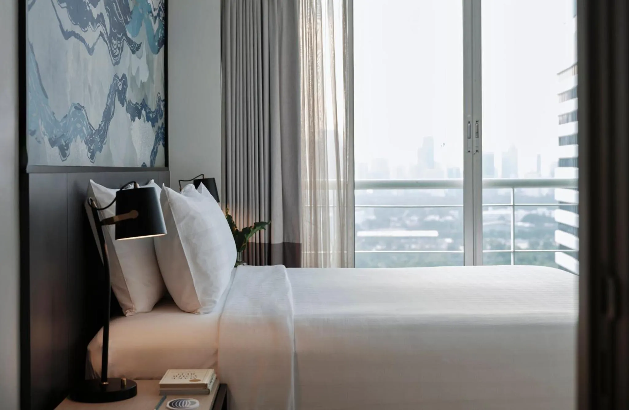 Photo of the whole room, Bed in Shama Lakeview Asoke Bangkok
