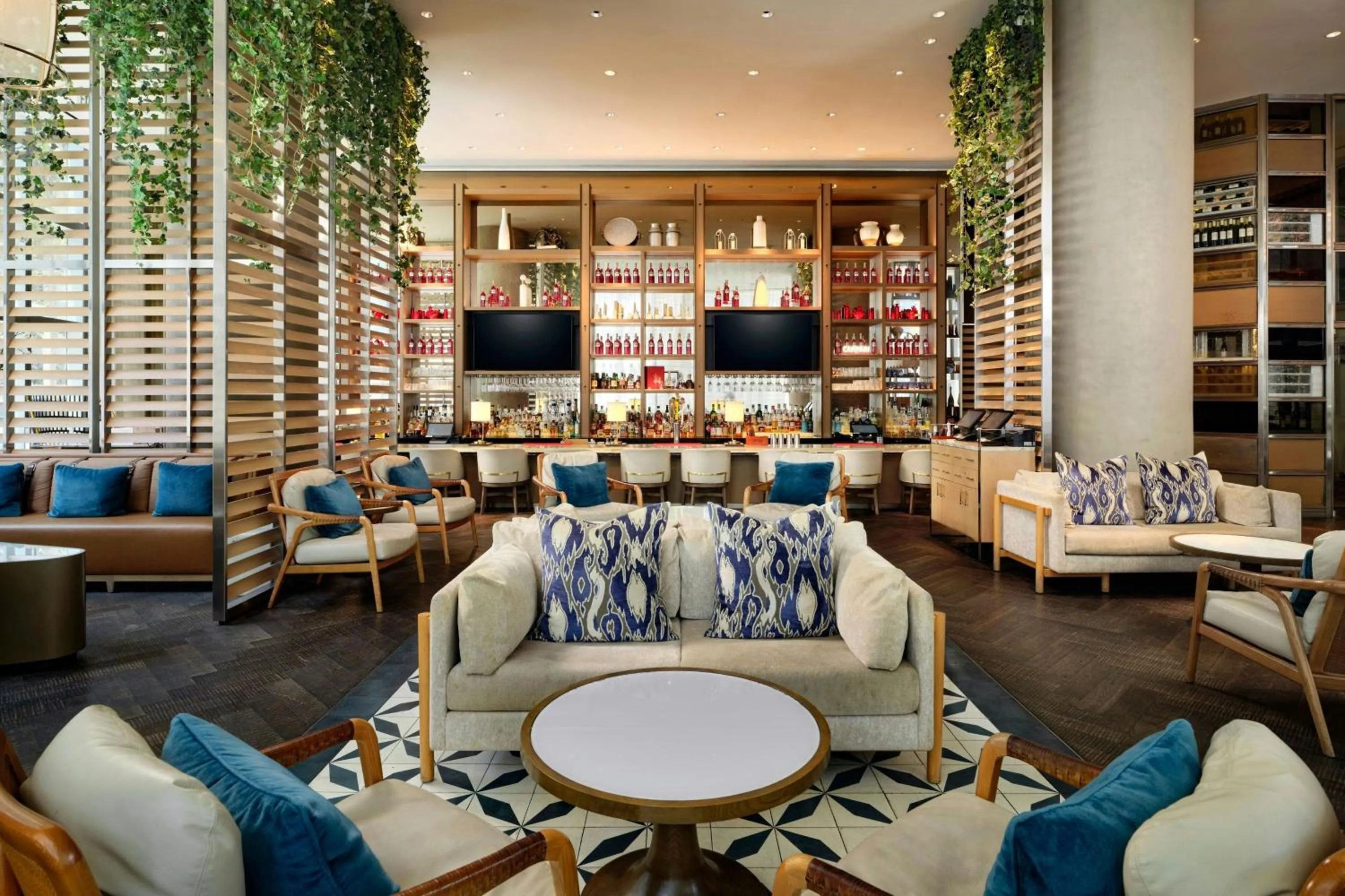 Lounge or bar in JW Marriott Marquis Miami