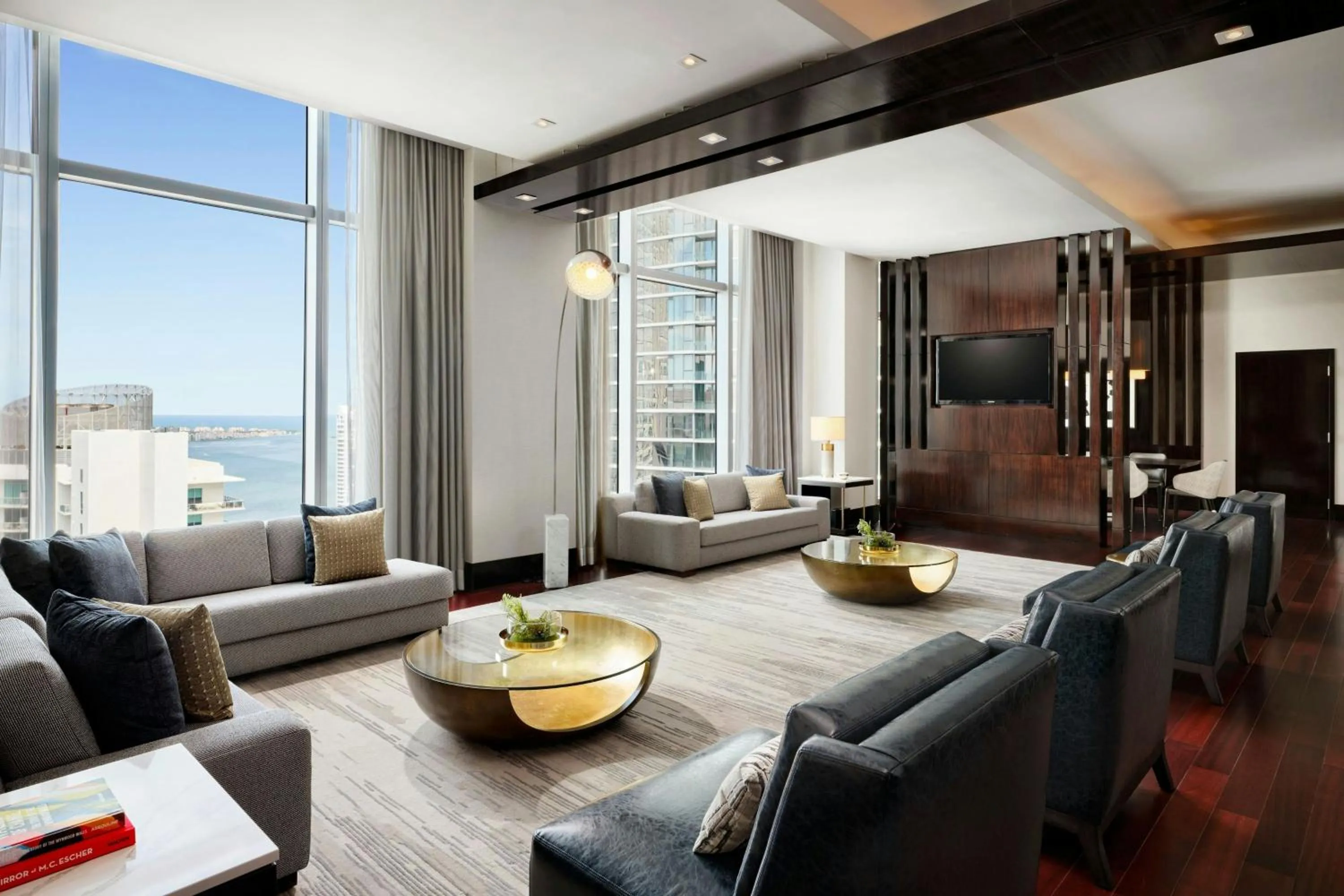 Living room in JW Marriott Marquis Miami