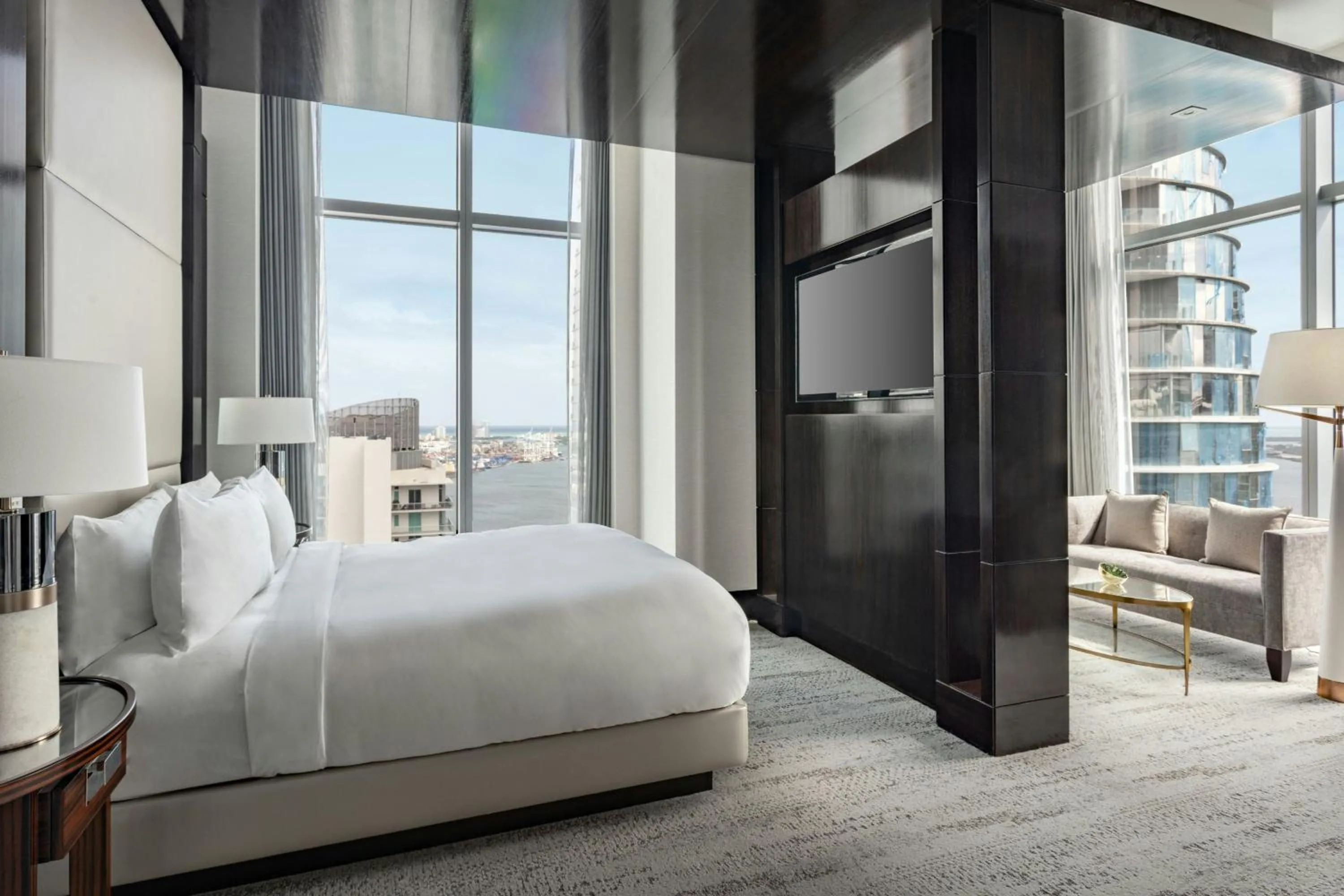 Bedroom, Bed in JW Marriott Marquis Miami