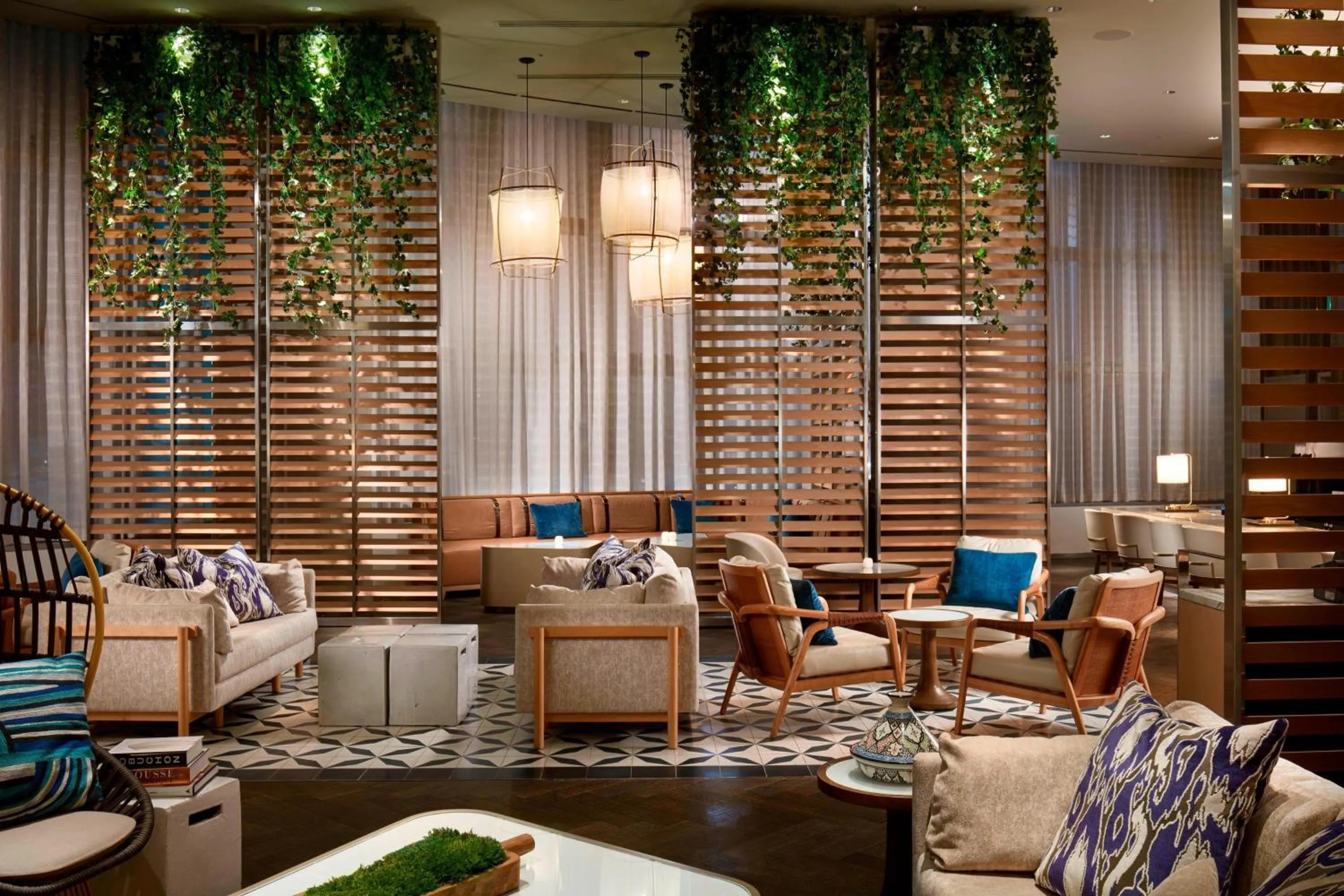 Restaurant/places to eat in JW Marriott Marquis Miami