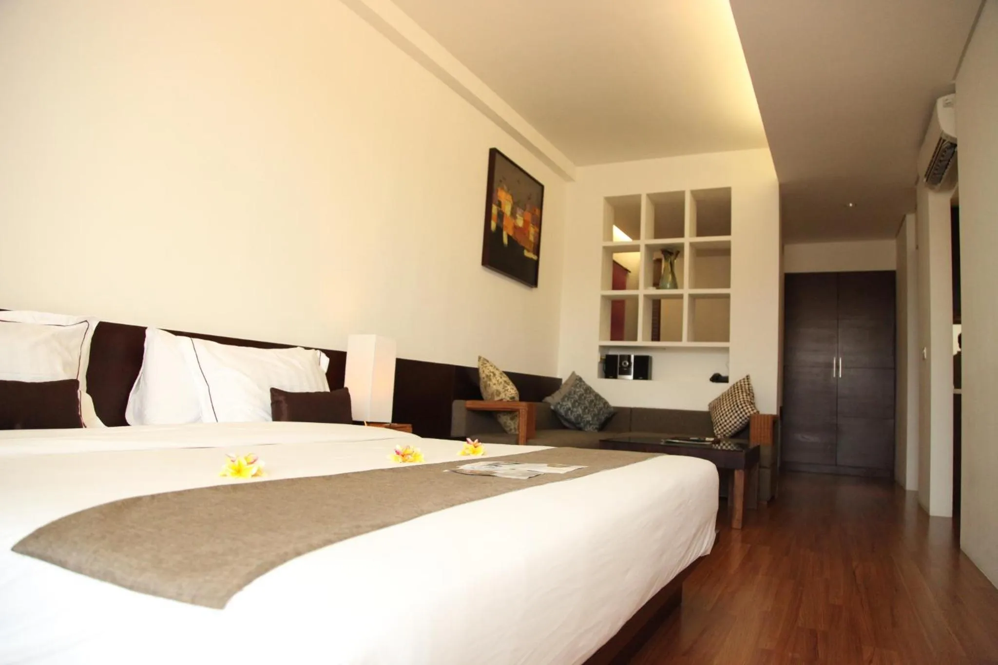 Living room, Bed in The Wangsa Benoa