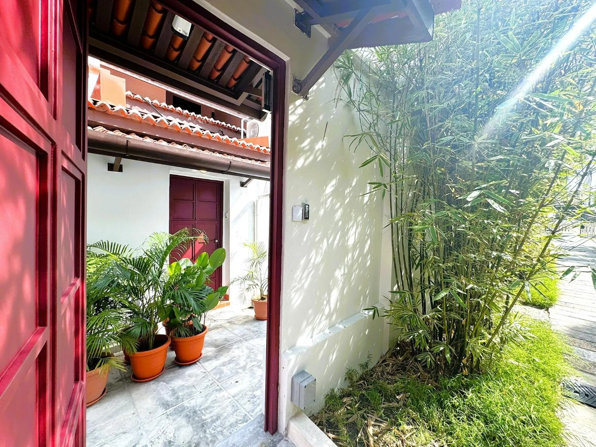 Day in Yeng Keng Hotel