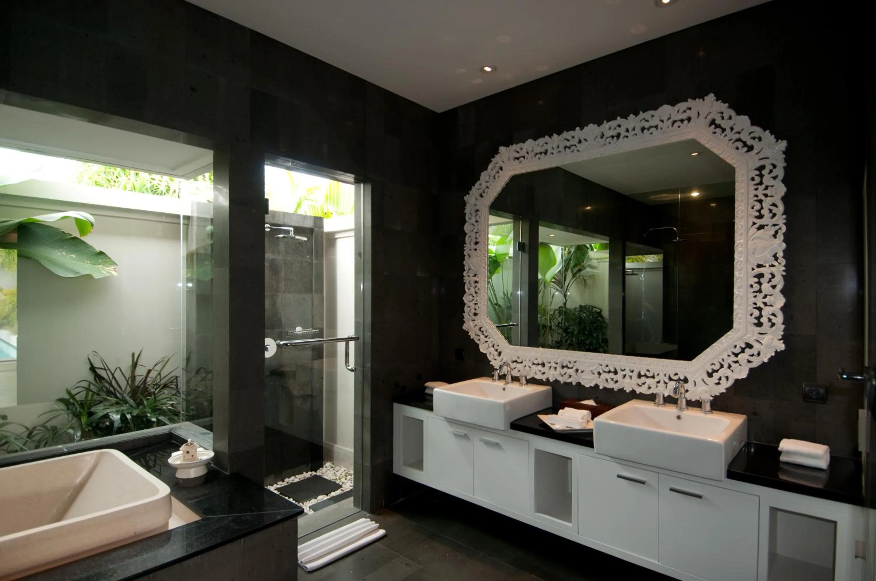 Bathroom in Nunia Boutique Villa