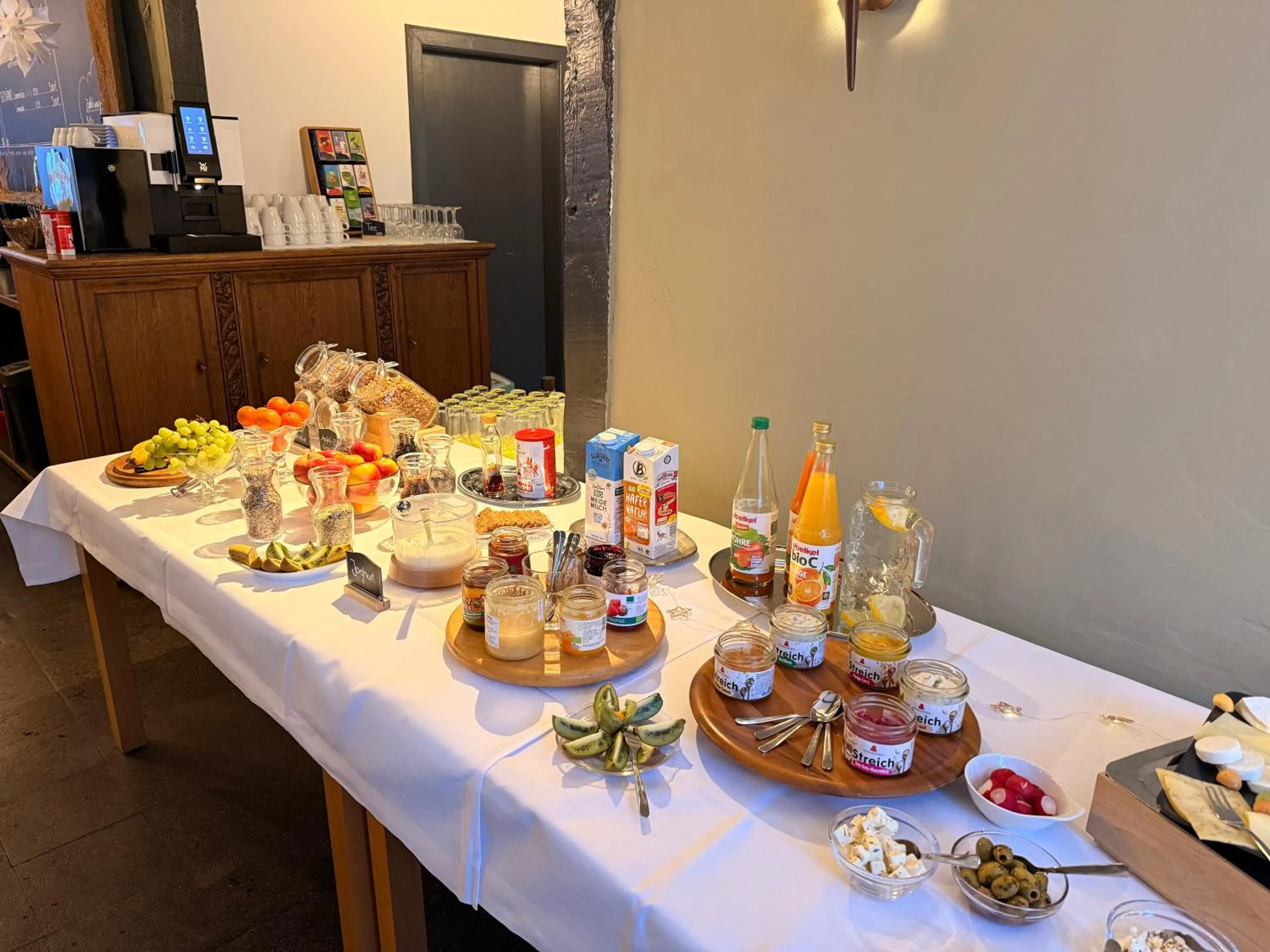 Food and drinks in Kloster Malgarten