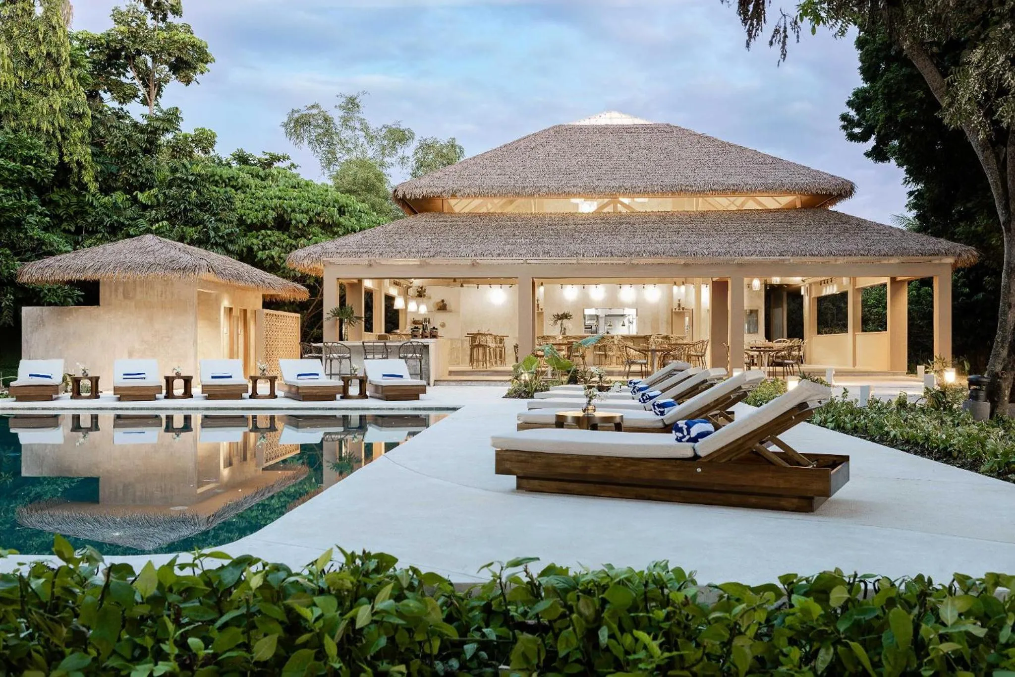 Restaurant/places to eat in Discovery Coron formerly Club Paradise Palawan