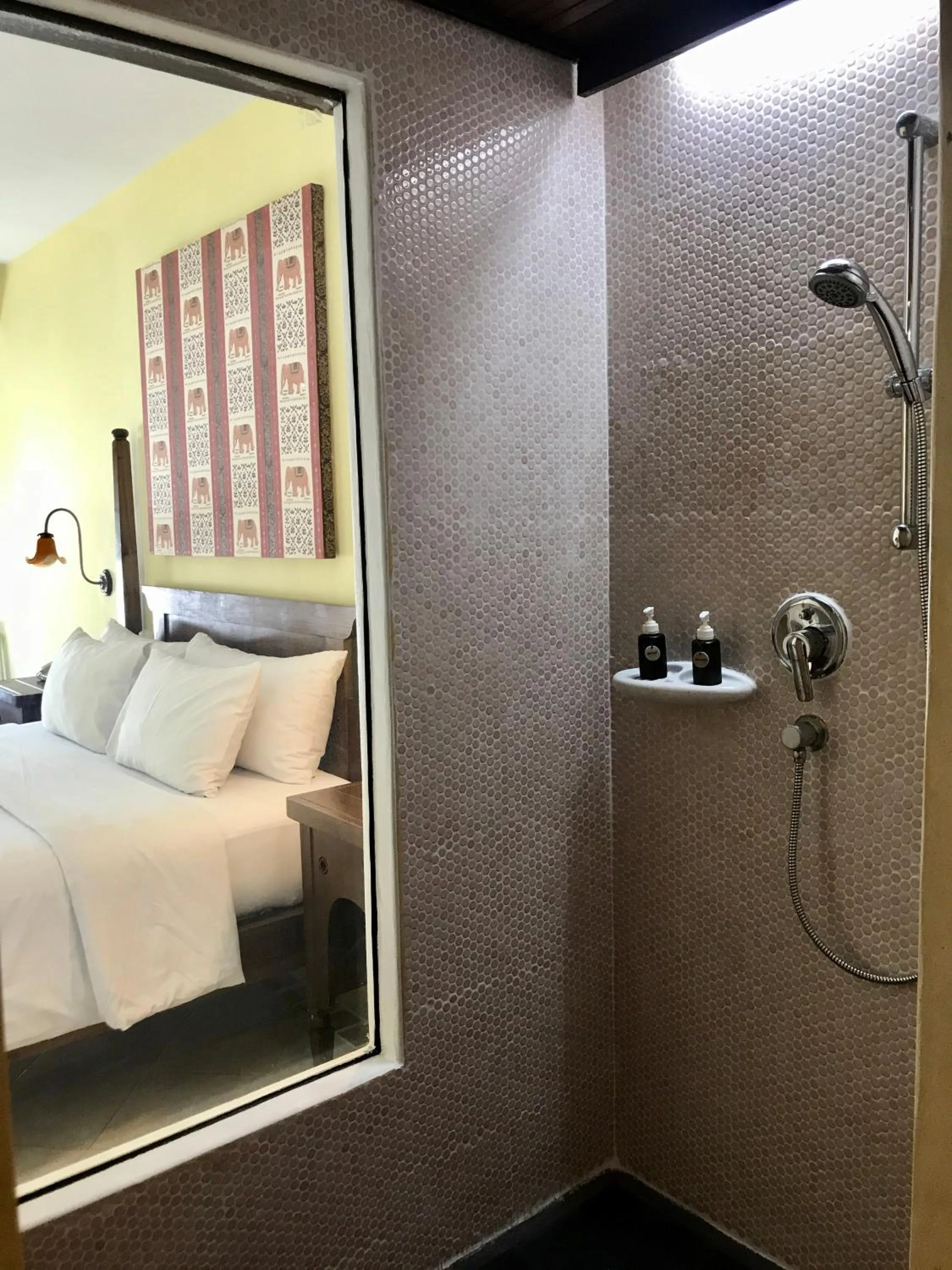Shower, Bed in Ao Nang Colors Hotel - Aonang Beach