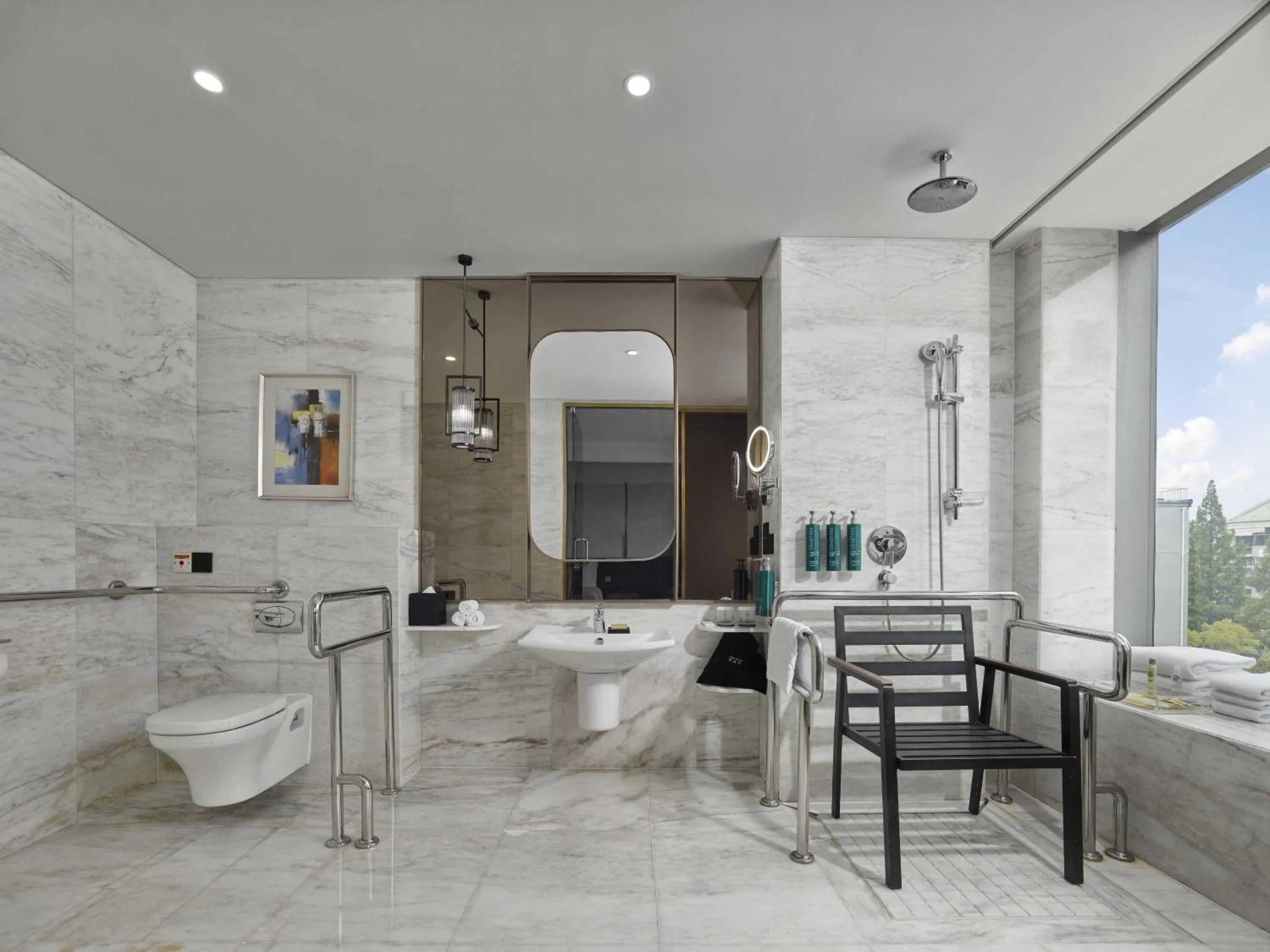 Bathroom in Hilton Shanghai Hongqiao