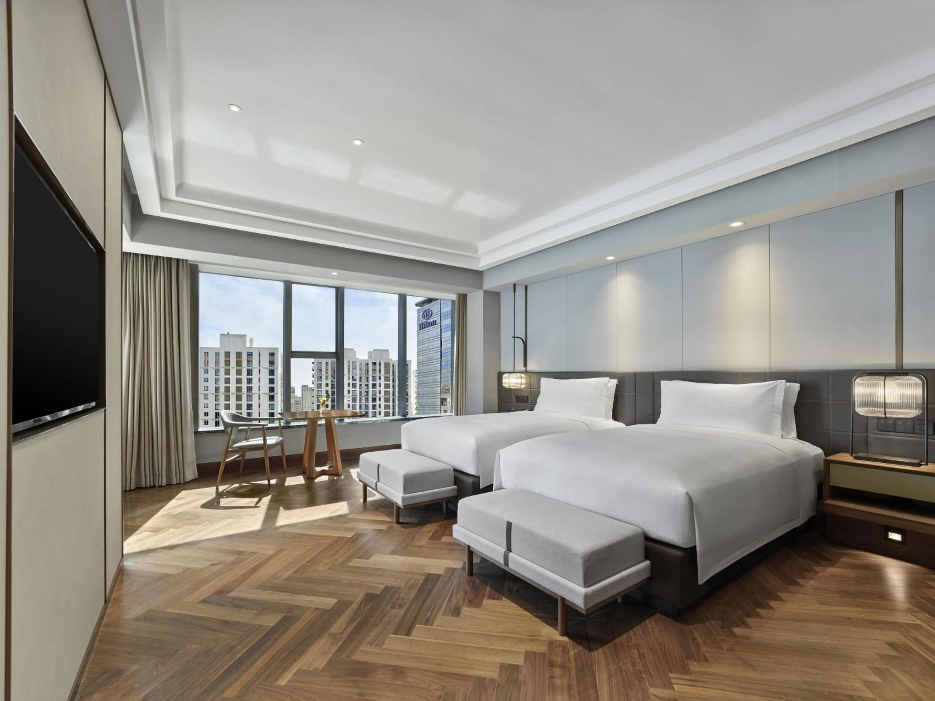 Bedroom, Bed in Hilton Shanghai Hongqiao