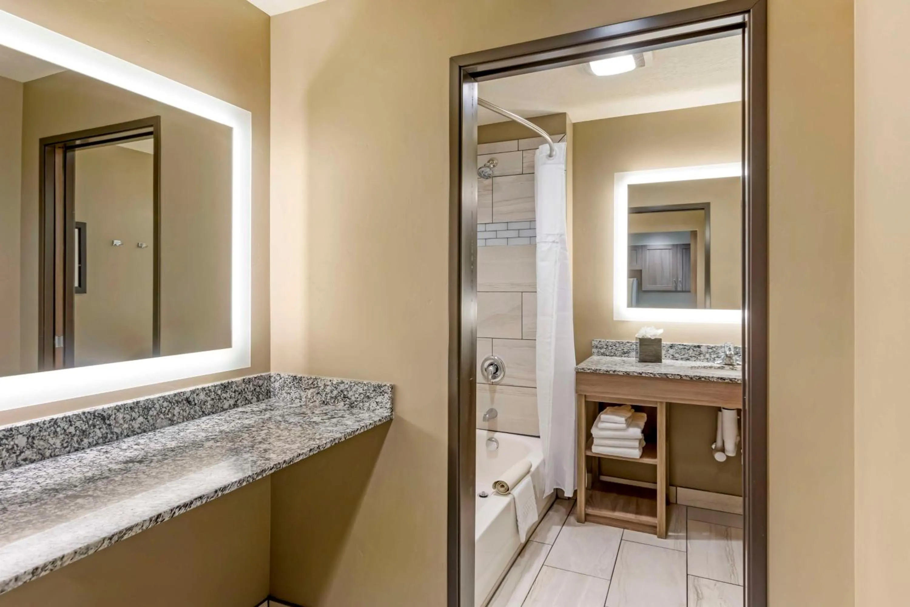 Bathroom in Best Western Plus Heber Valley Hotel