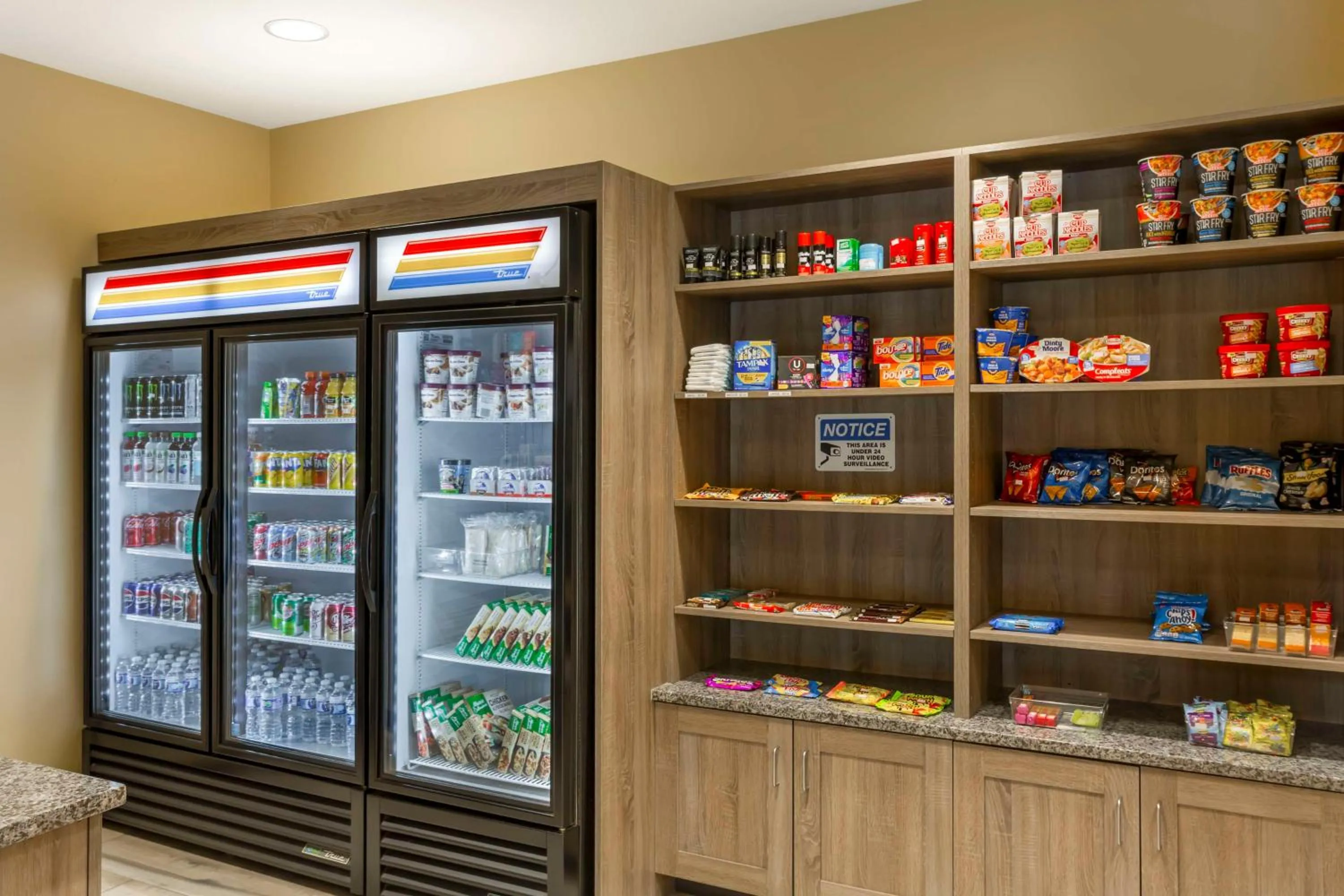 Property building in Best Western Plus Heber Valley Hotel