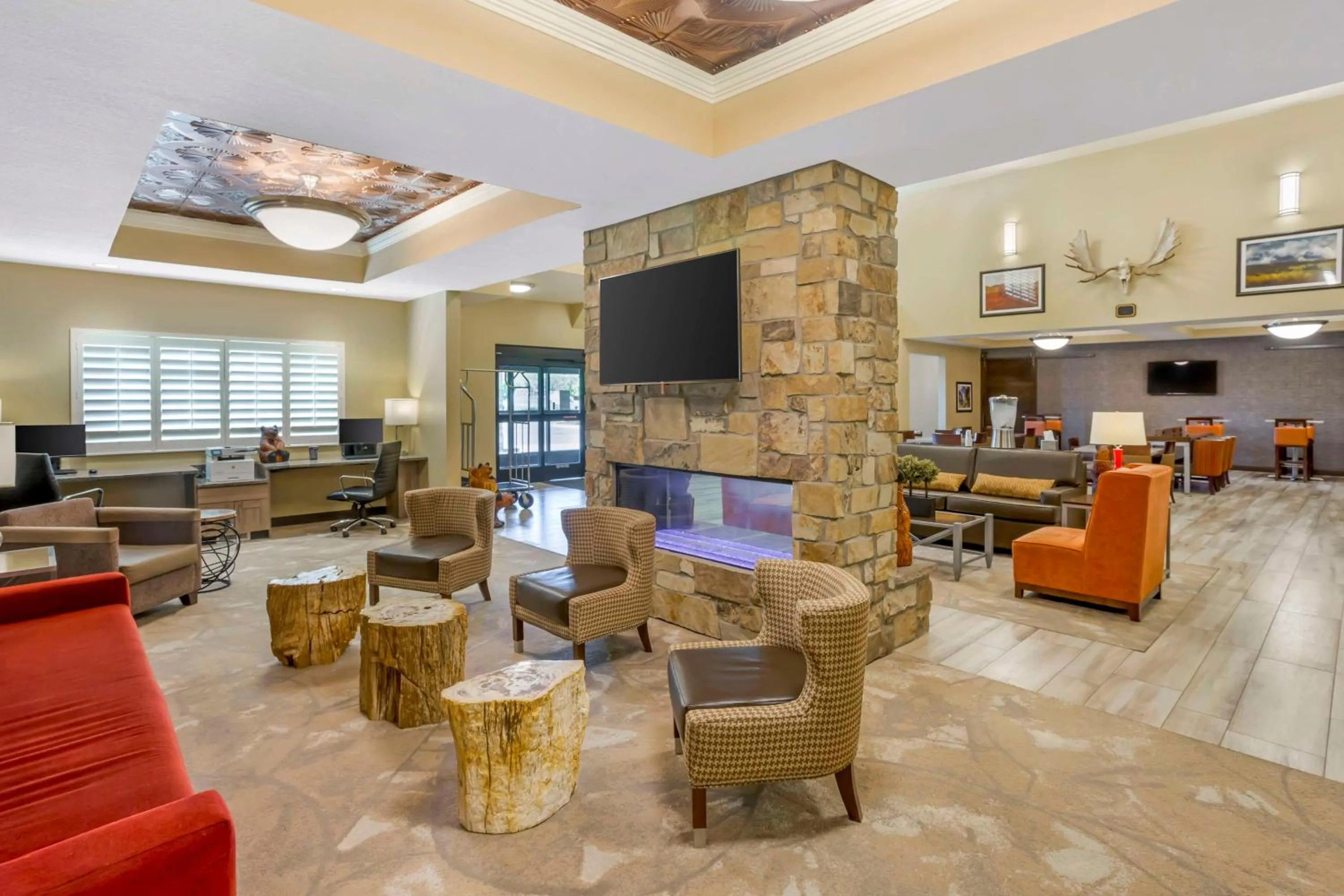 Lobby or reception in Best Western Plus Heber Valley Hotel