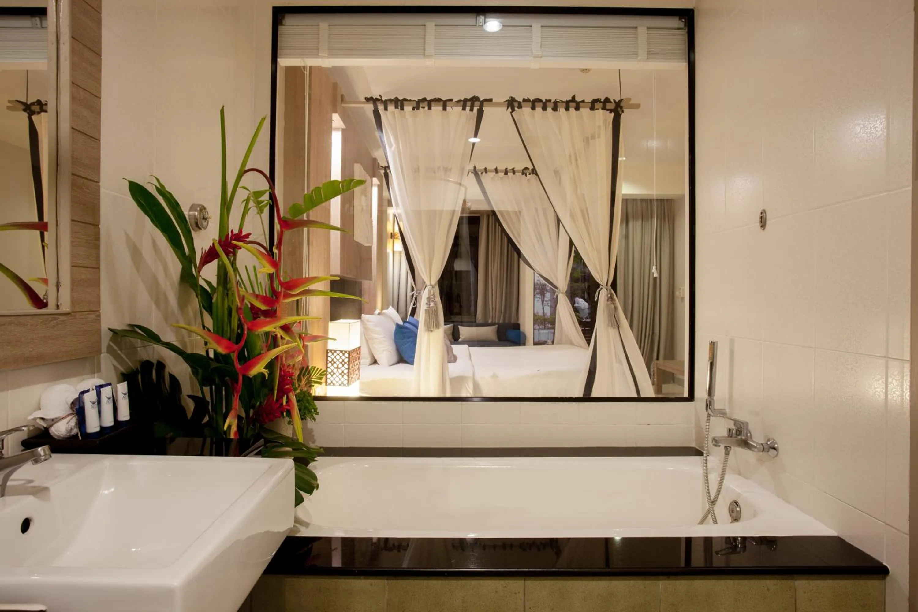 Hot Tub in Access Resort & Villas - SHA Plus