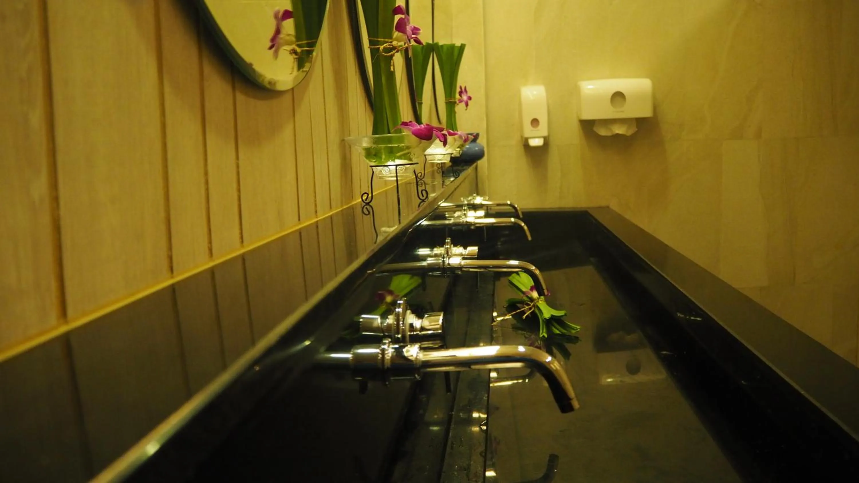 Area and facilities in Access Resort & Villas - SHA Plus