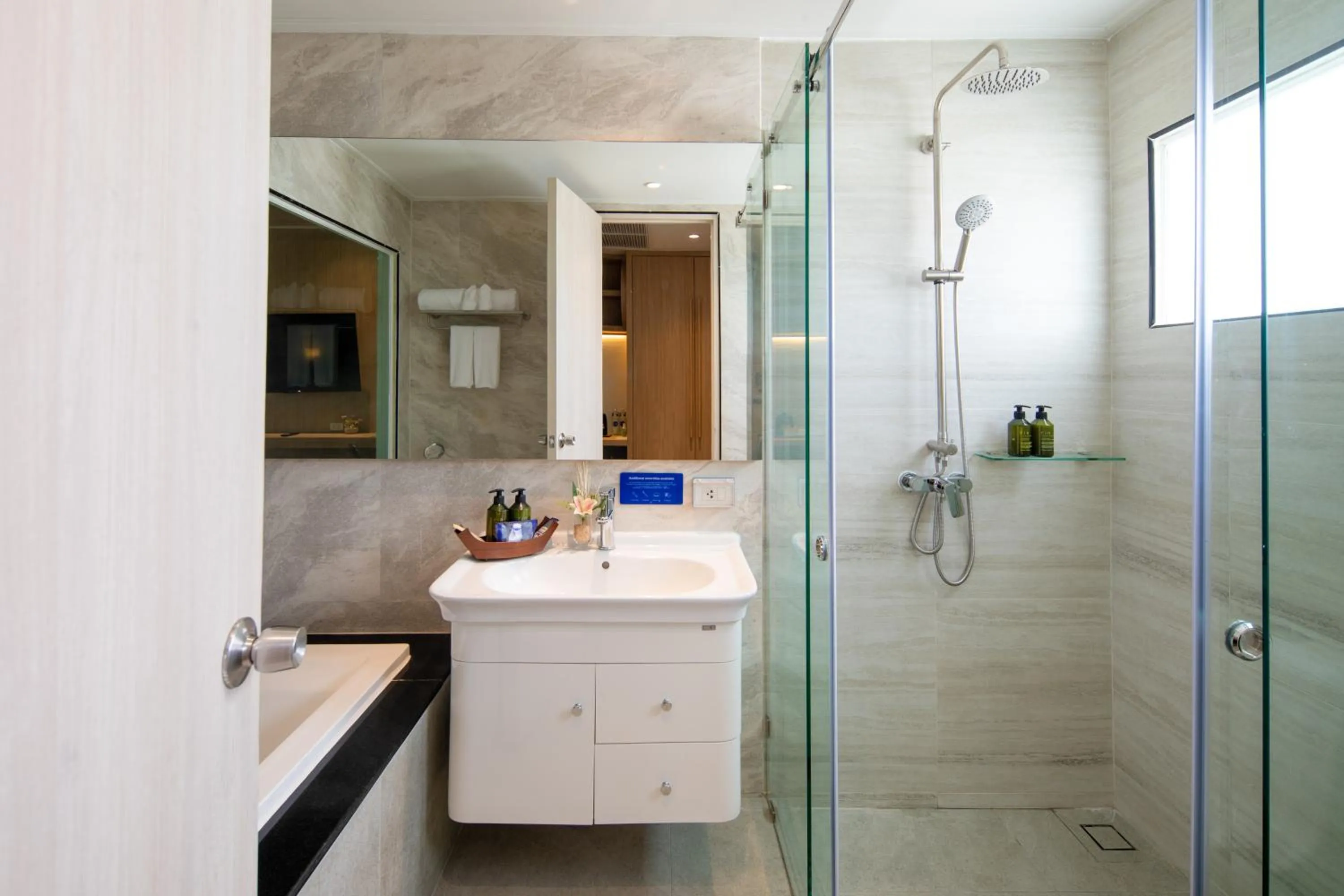 Shower in Access Resort & Villas - SHA Plus