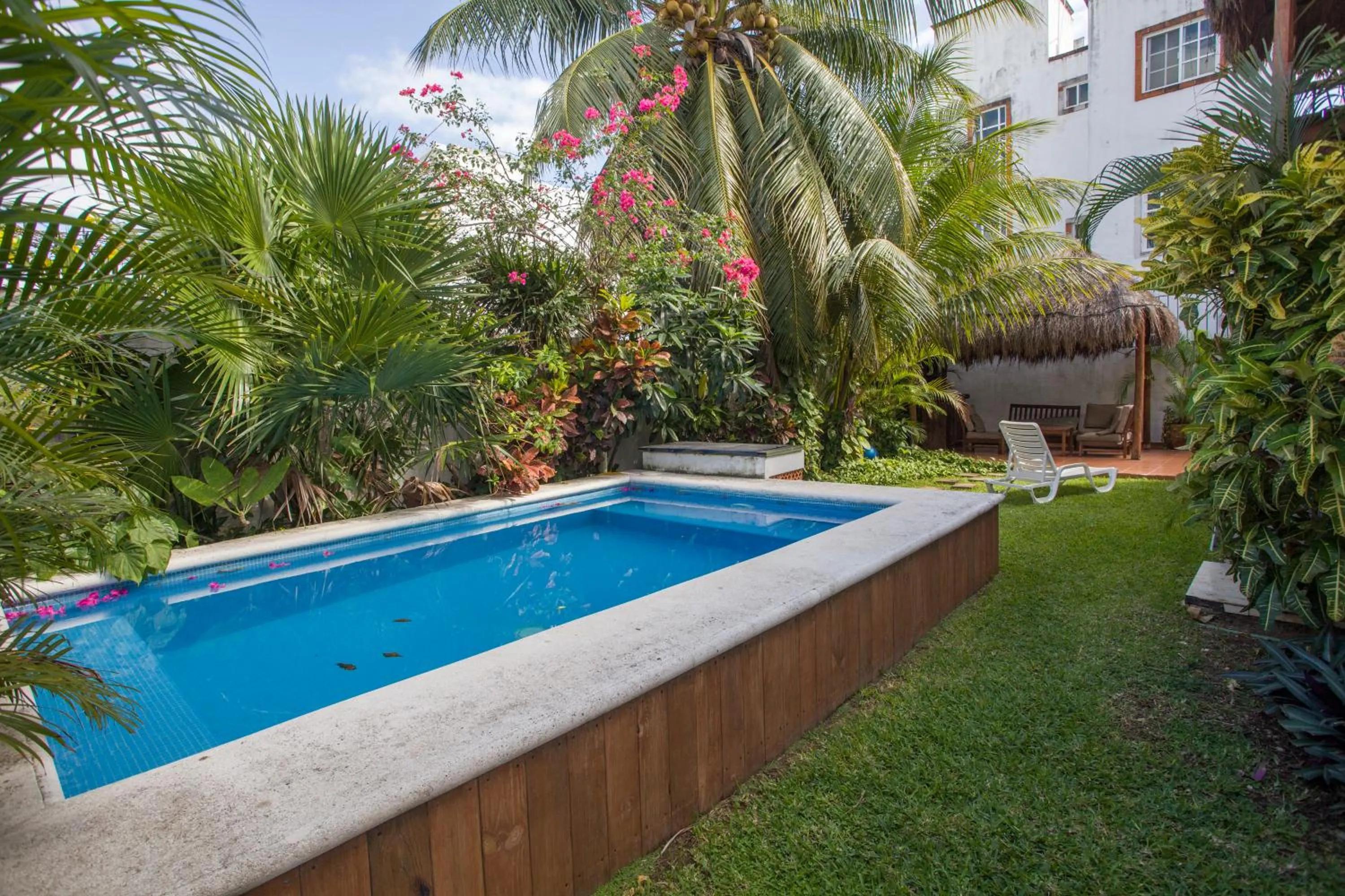 Pool view in Casa Nona Azul