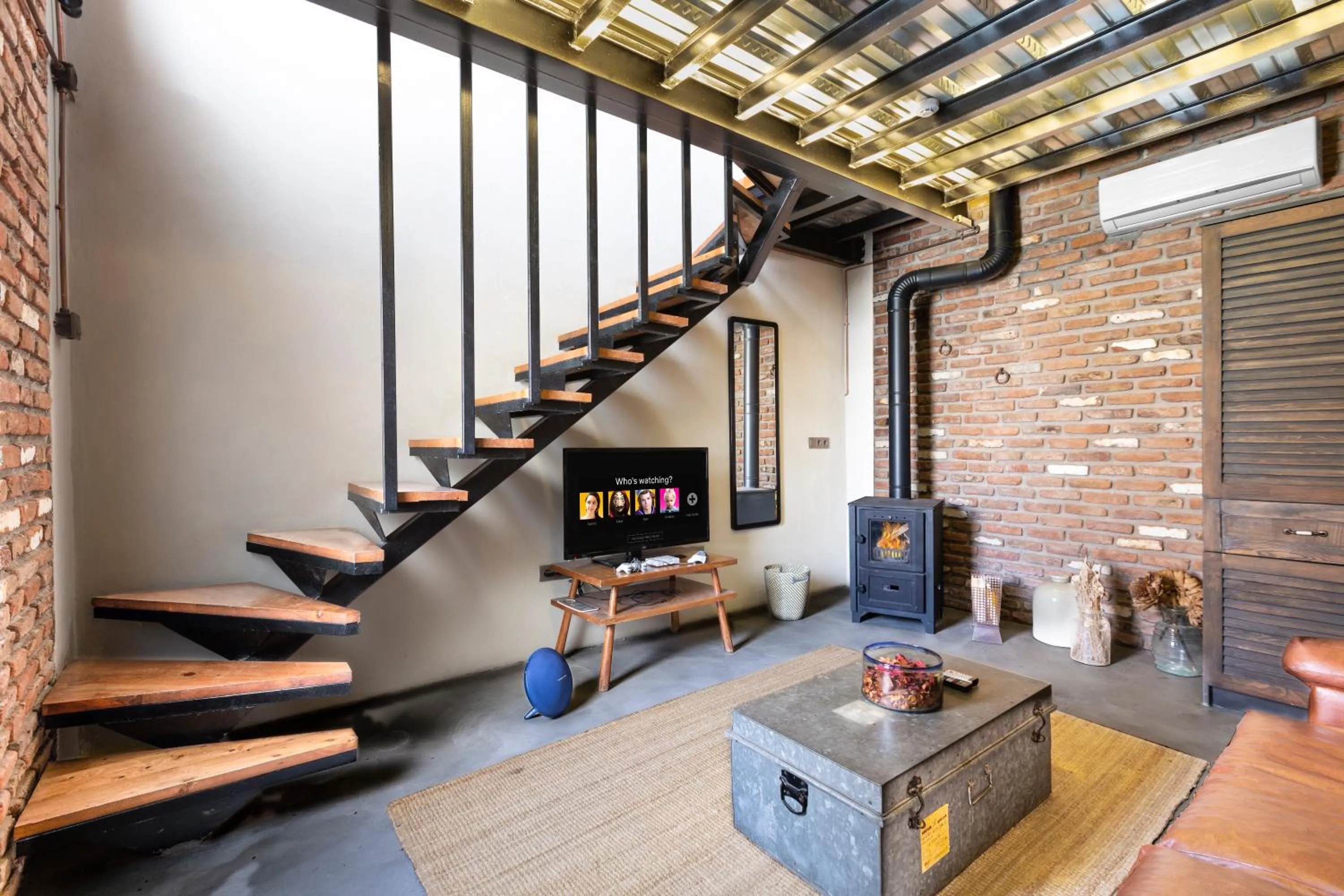 TV and multimedia in Hotel Pop Alaçatı