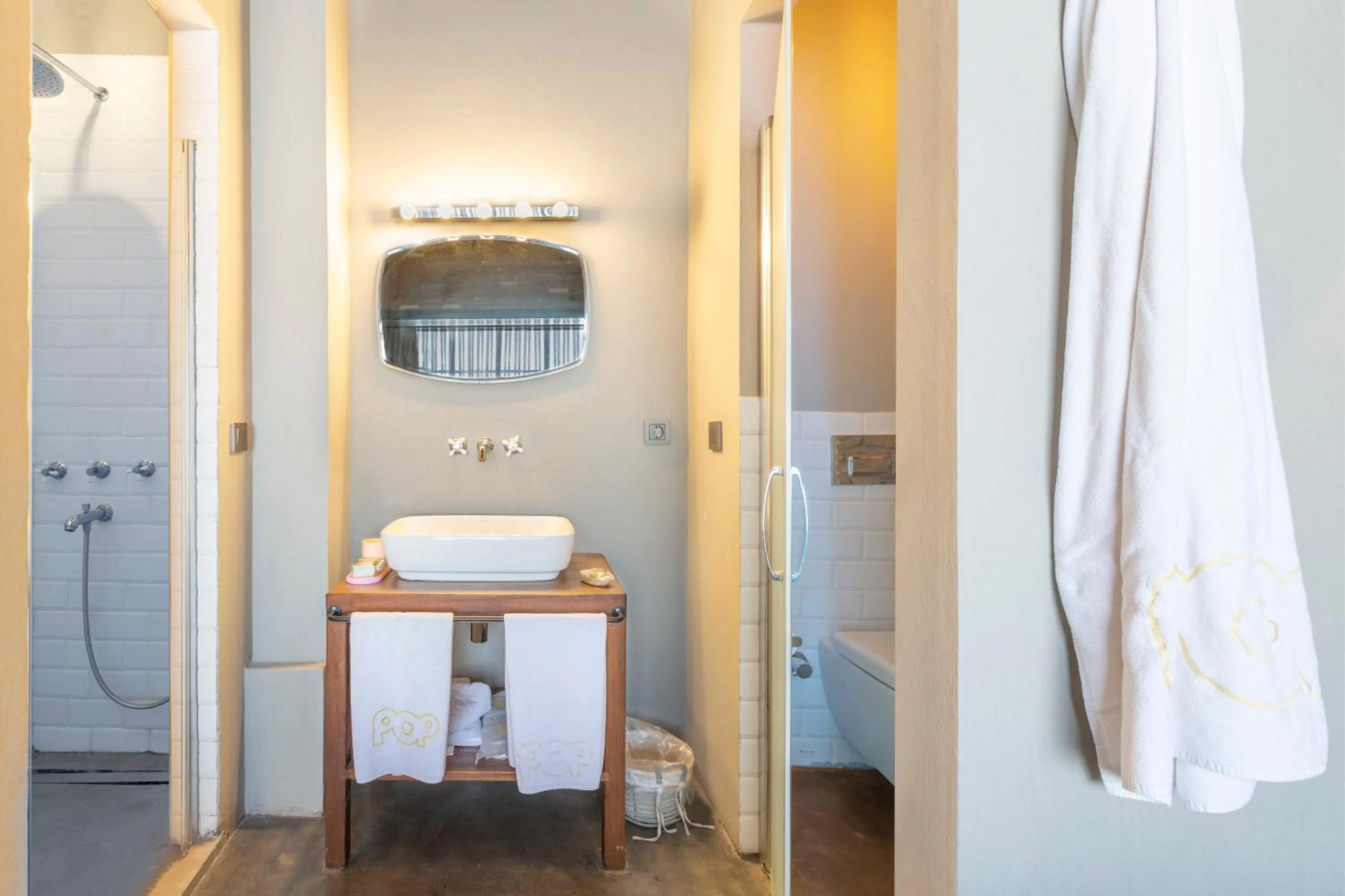 Shower in Hotel Pop Alaçatı