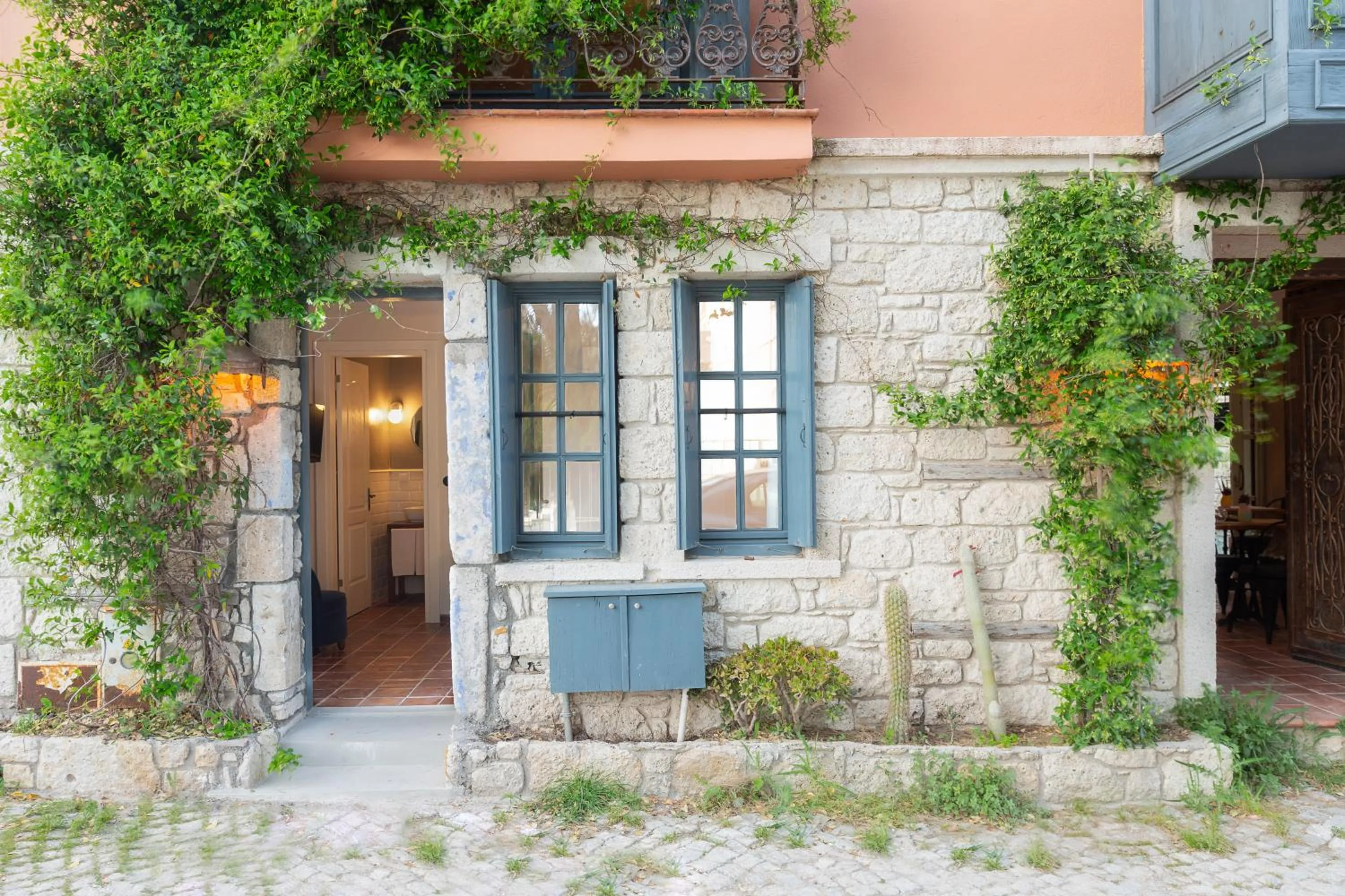 Street view in Hotel Pop Alaçatı