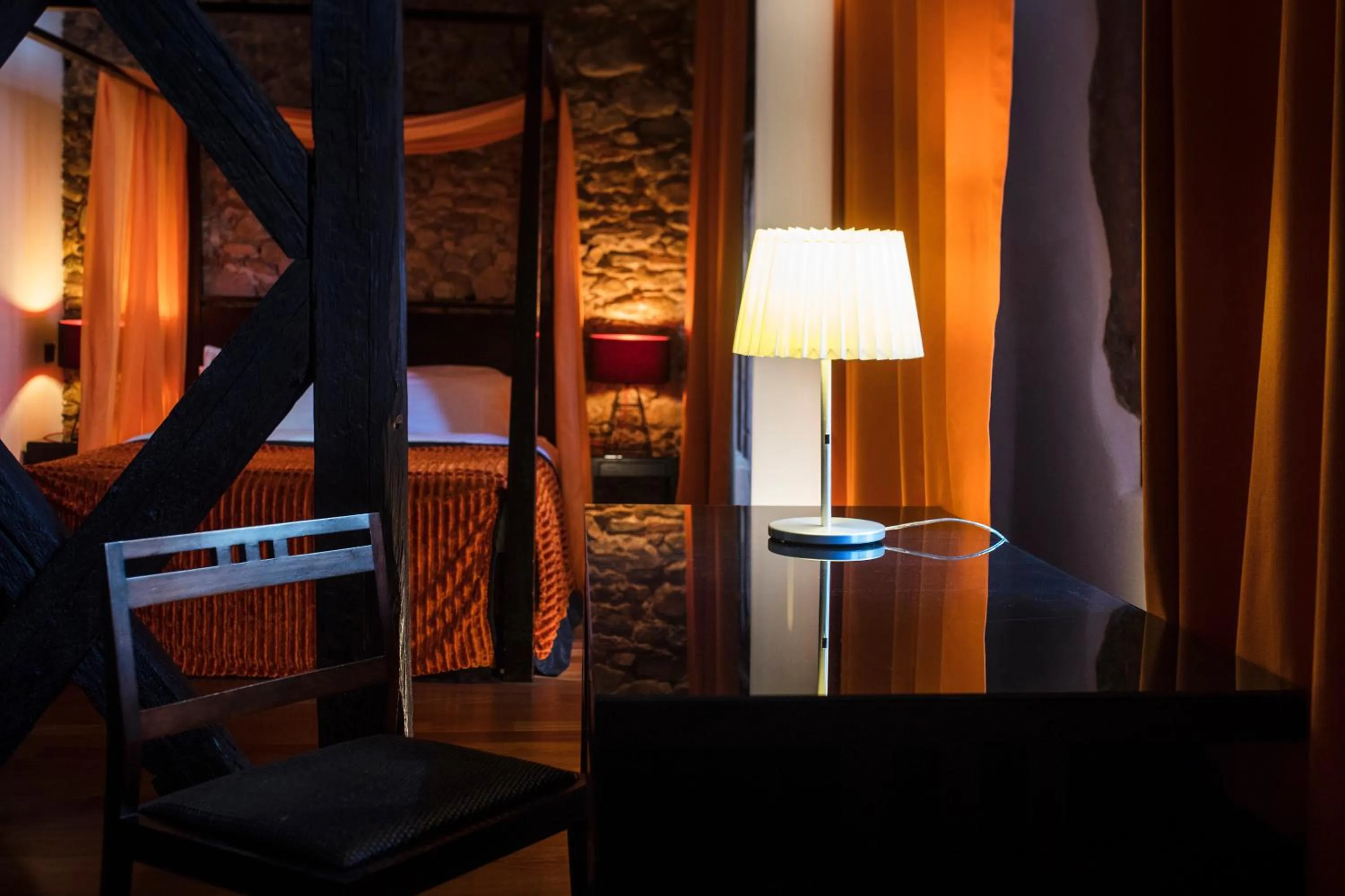 Bed in Le B. Suites, Chambres & Restaurant