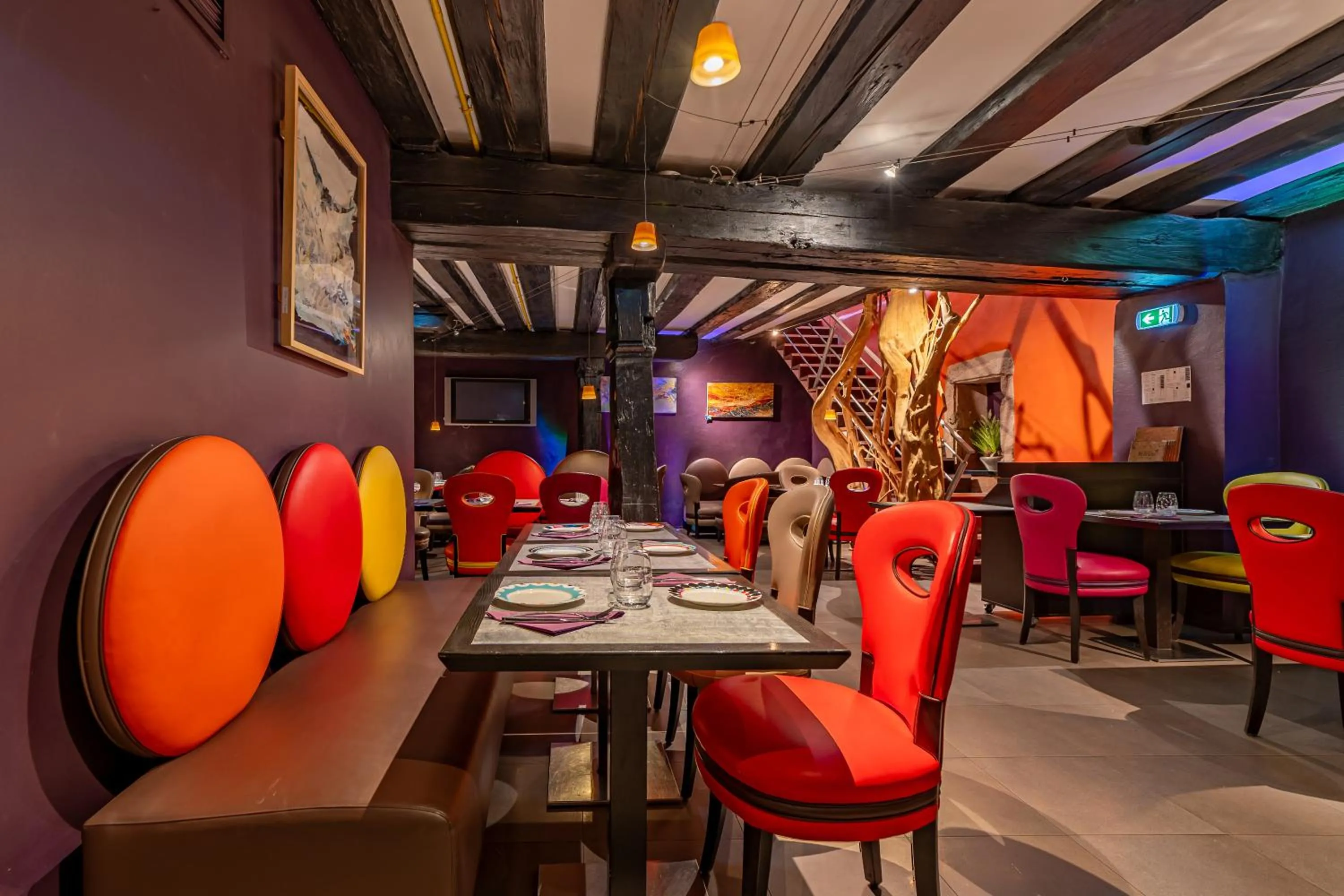 Property building in Le B. Suites, Chambres & Restaurant