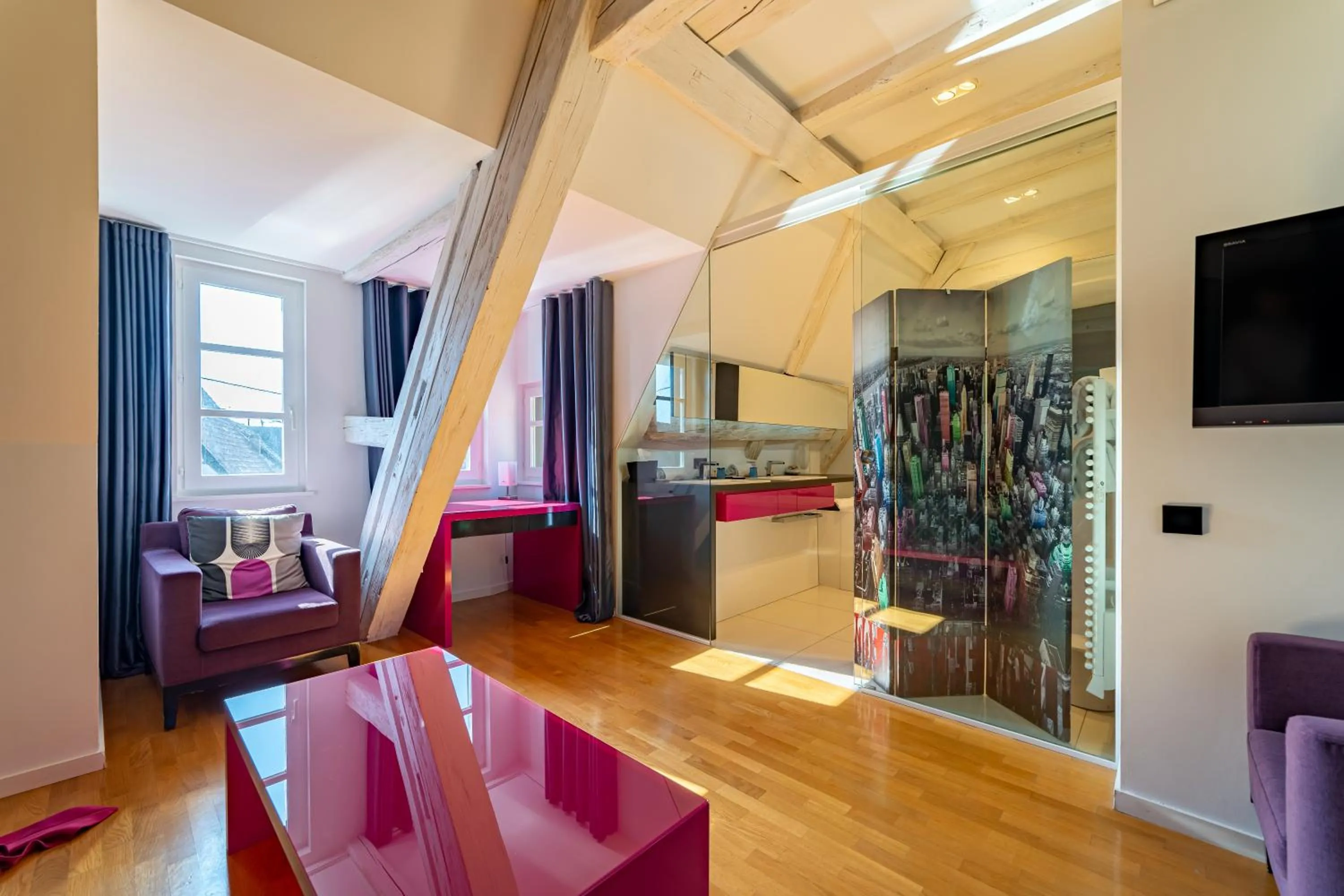 Property building in Le B. Suites, Chambres & Restaurant