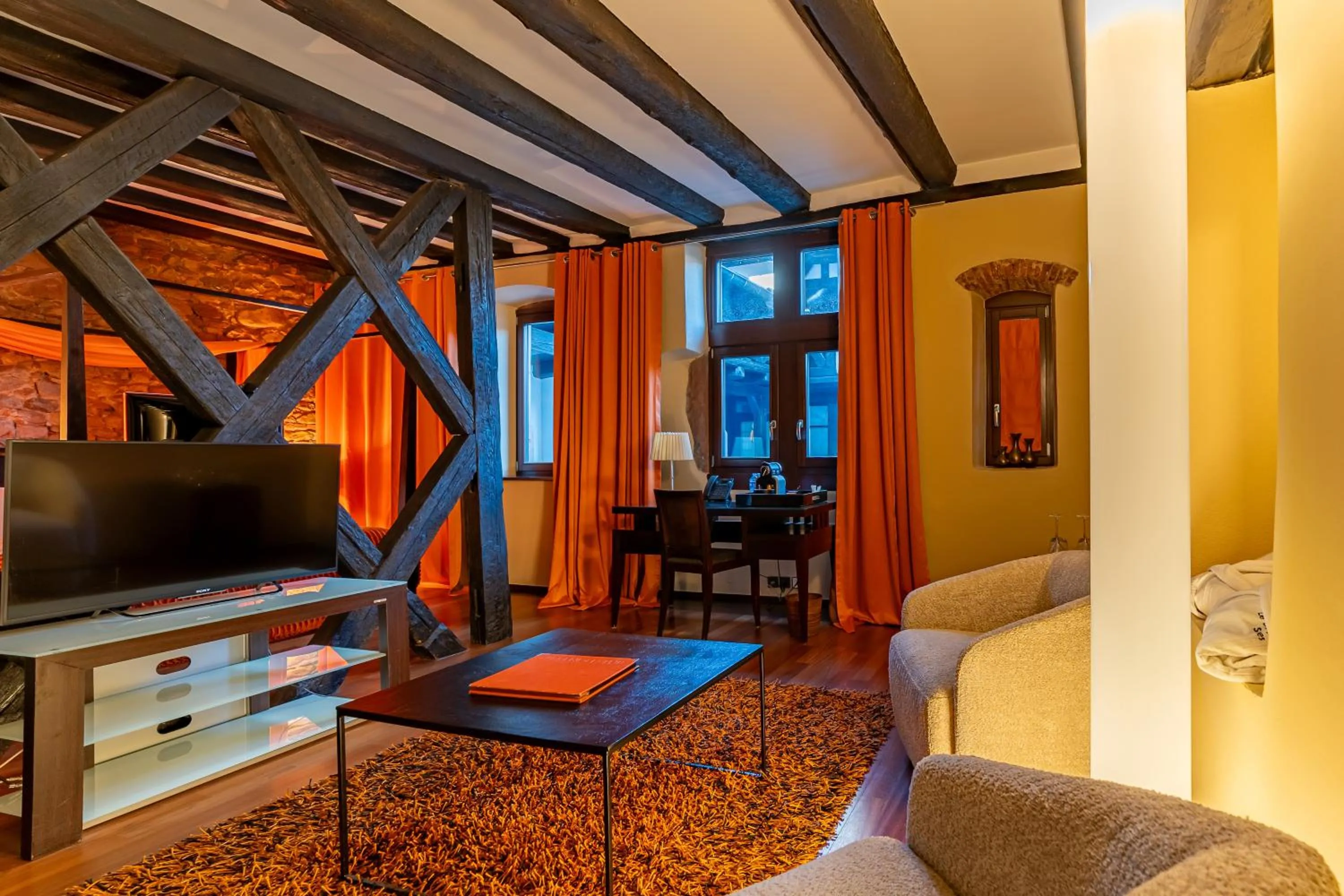 Restaurant/places to eat in Le B. Suites, Chambres & Restaurant