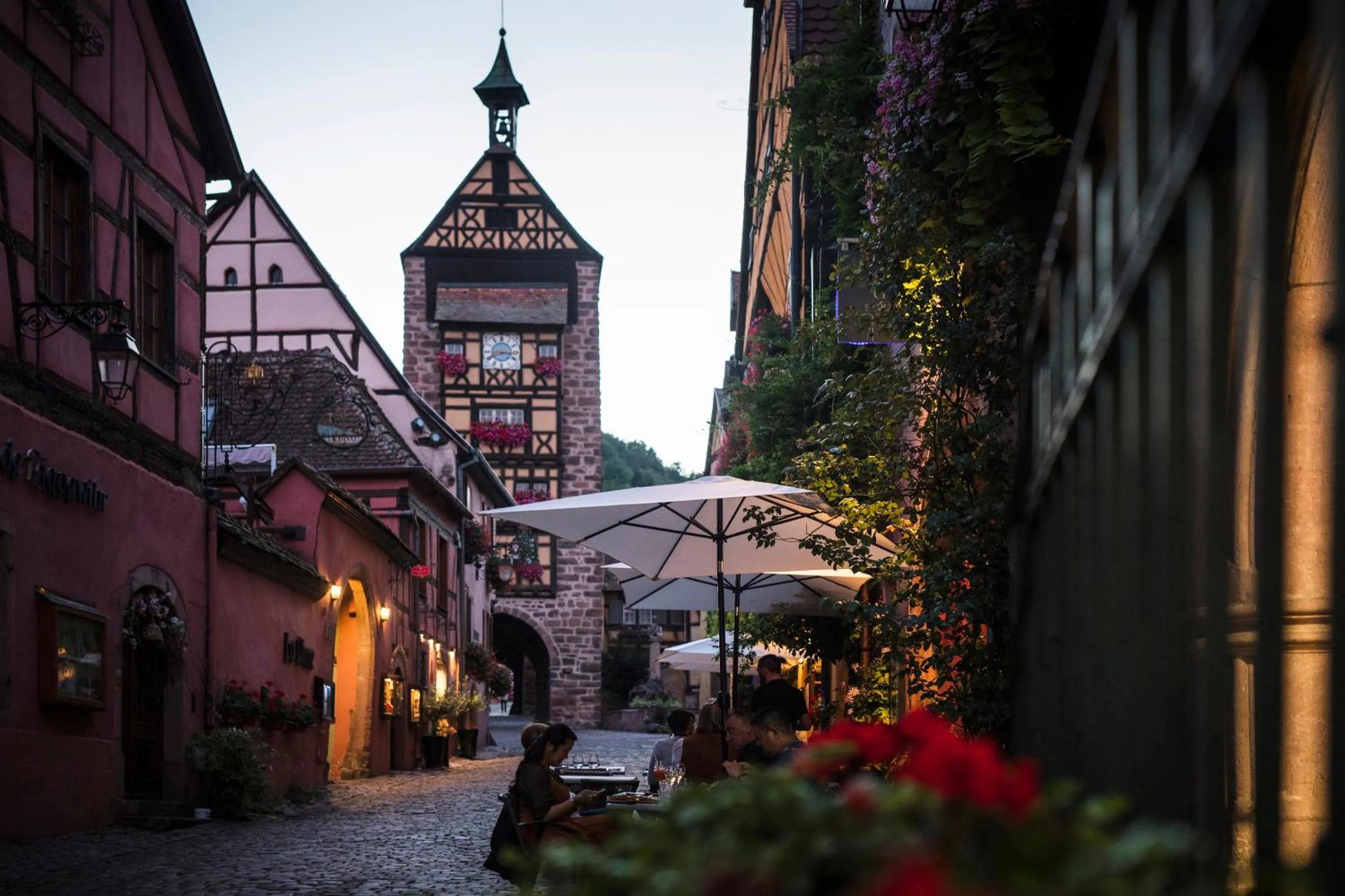 Property building in Le B. Suites, Chambres & Restaurant