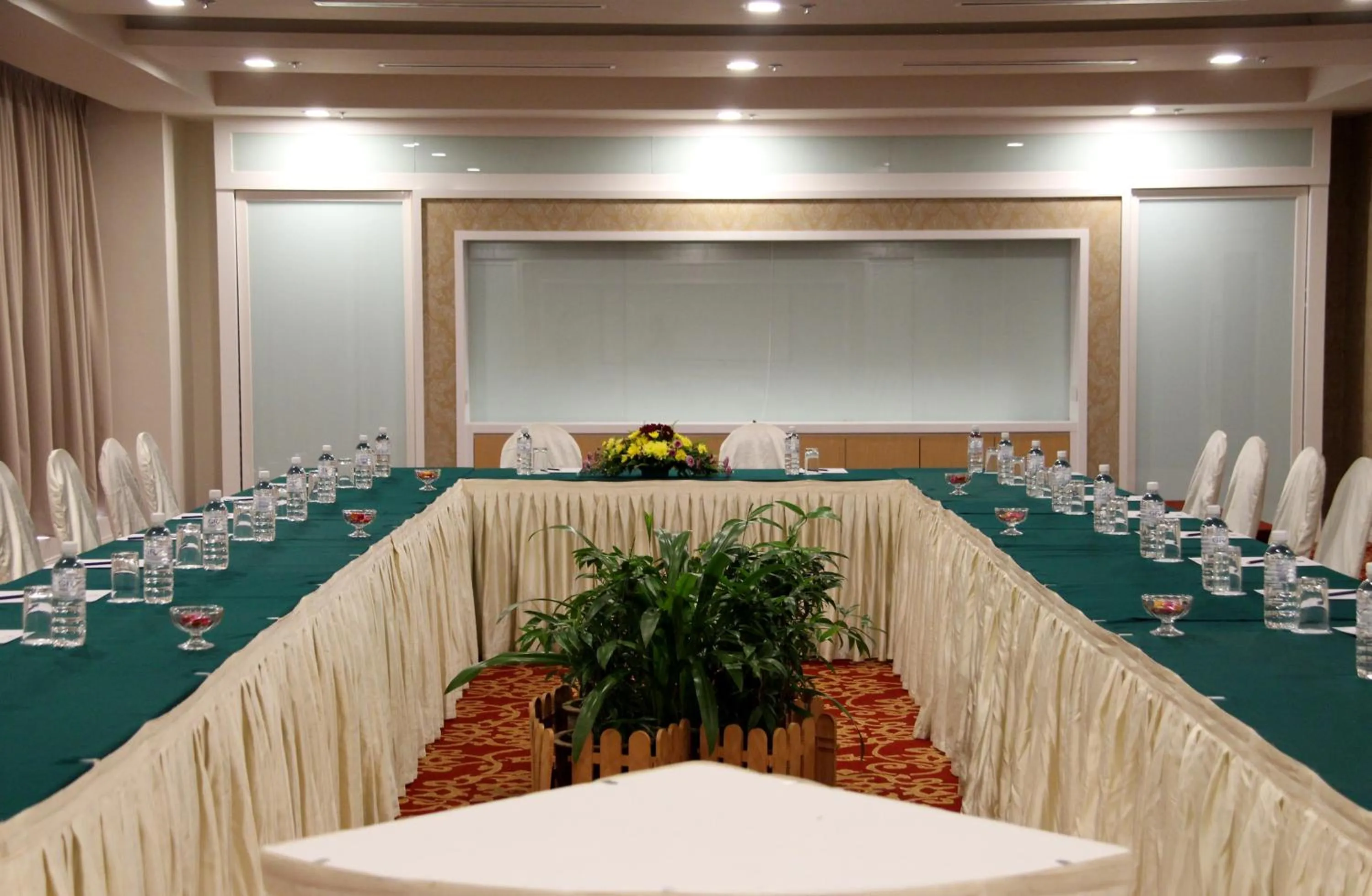 Meeting/conference room in Grand Riverview Hotel