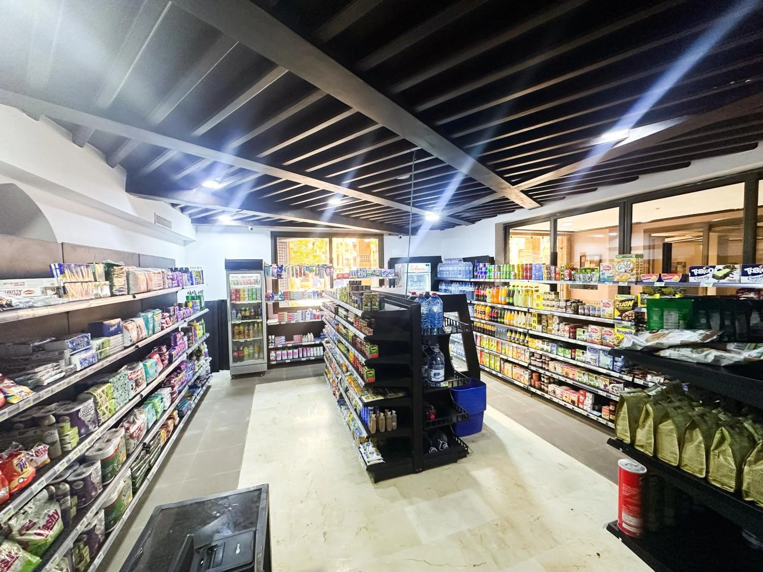 Supermarket/grocery shop in Mogador Menzah Appart Hôtel