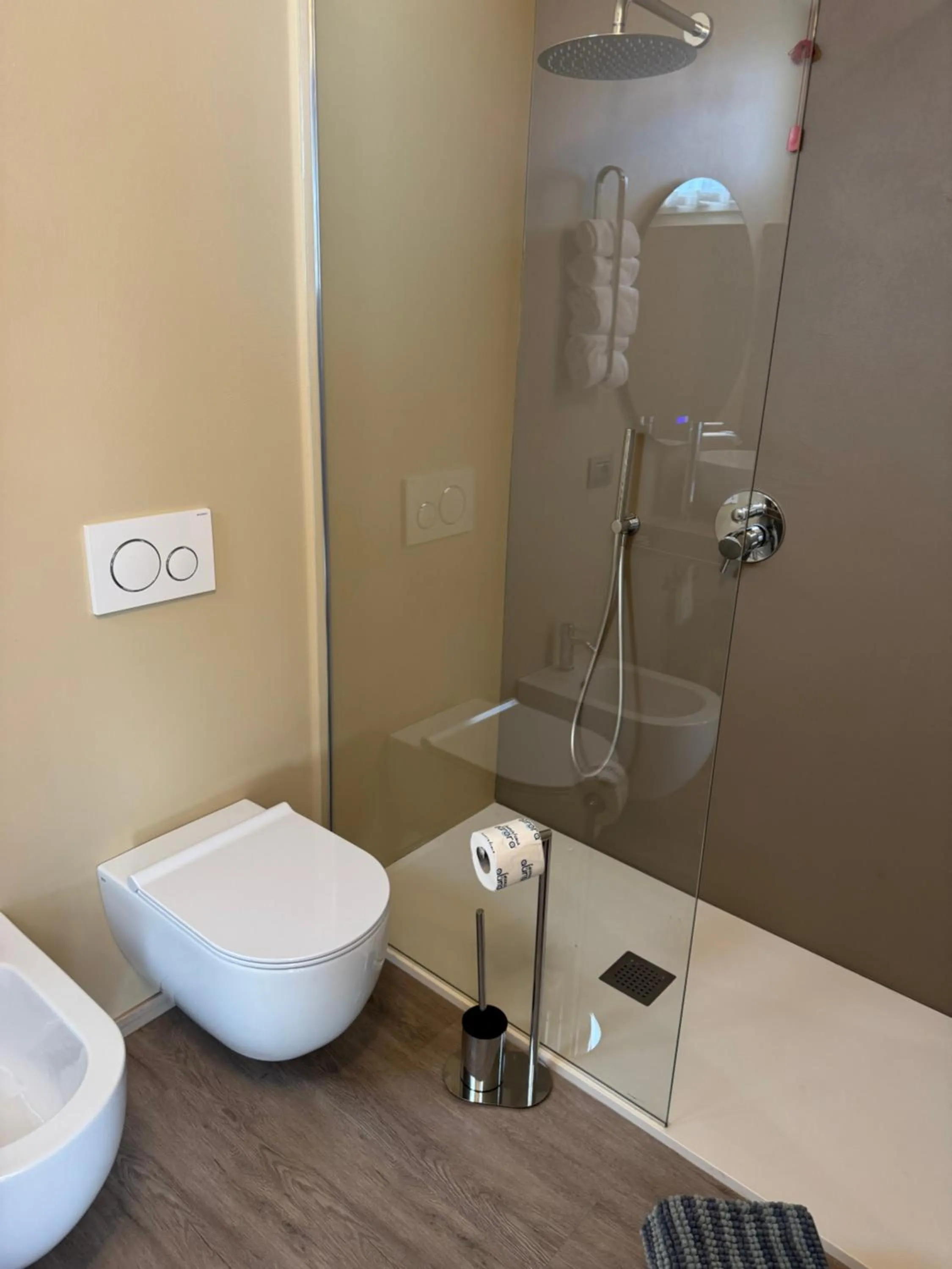 Shower in Esprit D'Hotel Panoramico