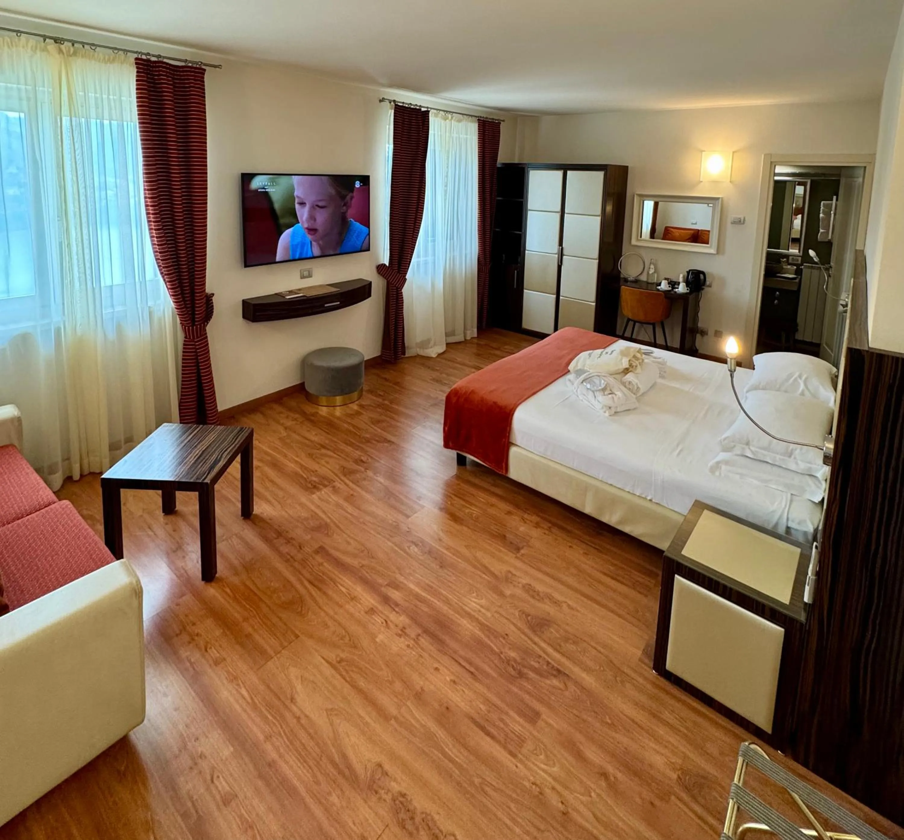 TV and multimedia, Bed in Esprit D'Hotel Panoramico