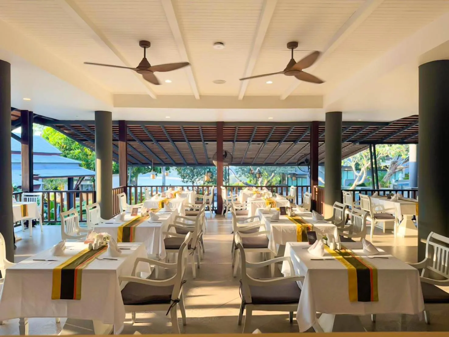 Restaurant/places to eat in Andaman Cannacia Resort & Spa - SHA Extra Plus
