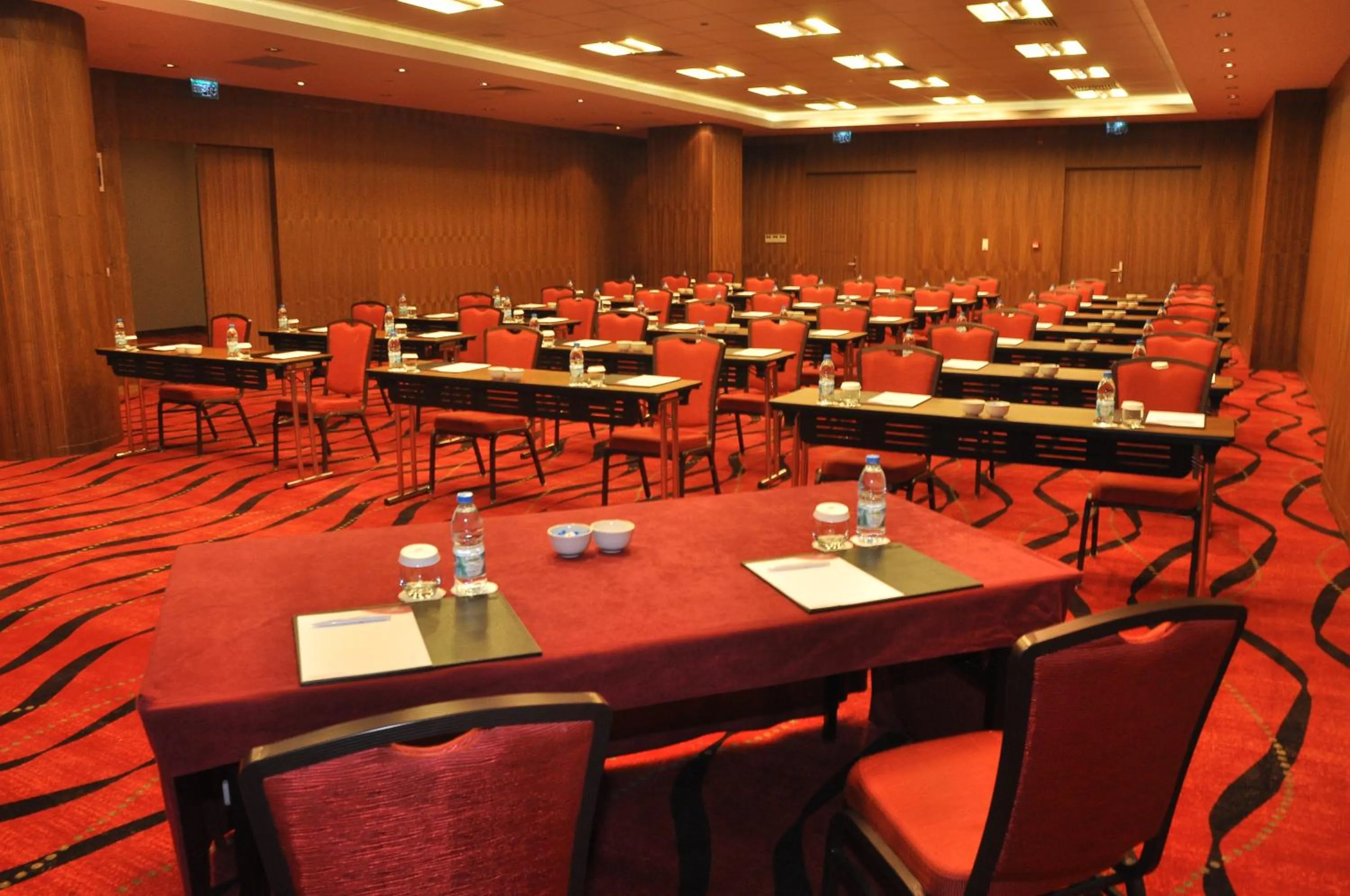 Business facilities in Crowne Plaza Istanbul Harbiye by IHG