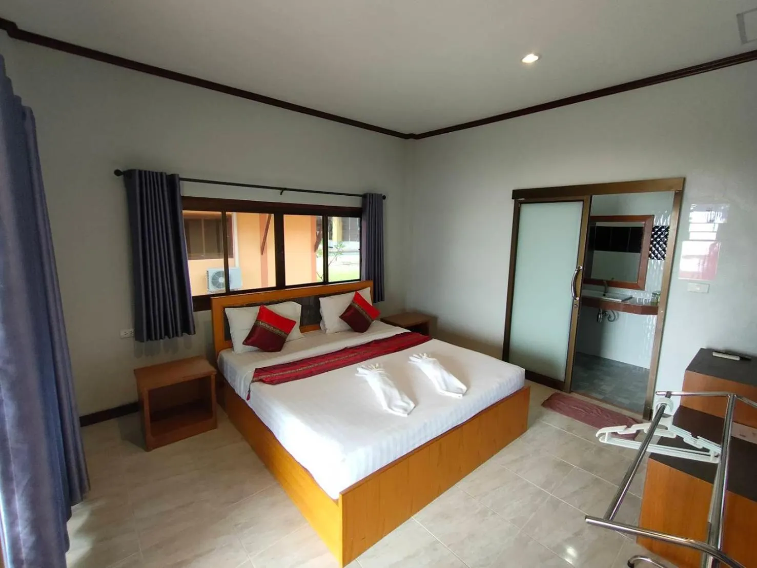 Living room, Bed in Kaibae Hut Resort