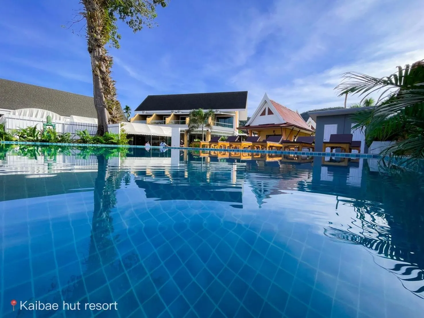 Swimming pool in Kaibae Hut Resort