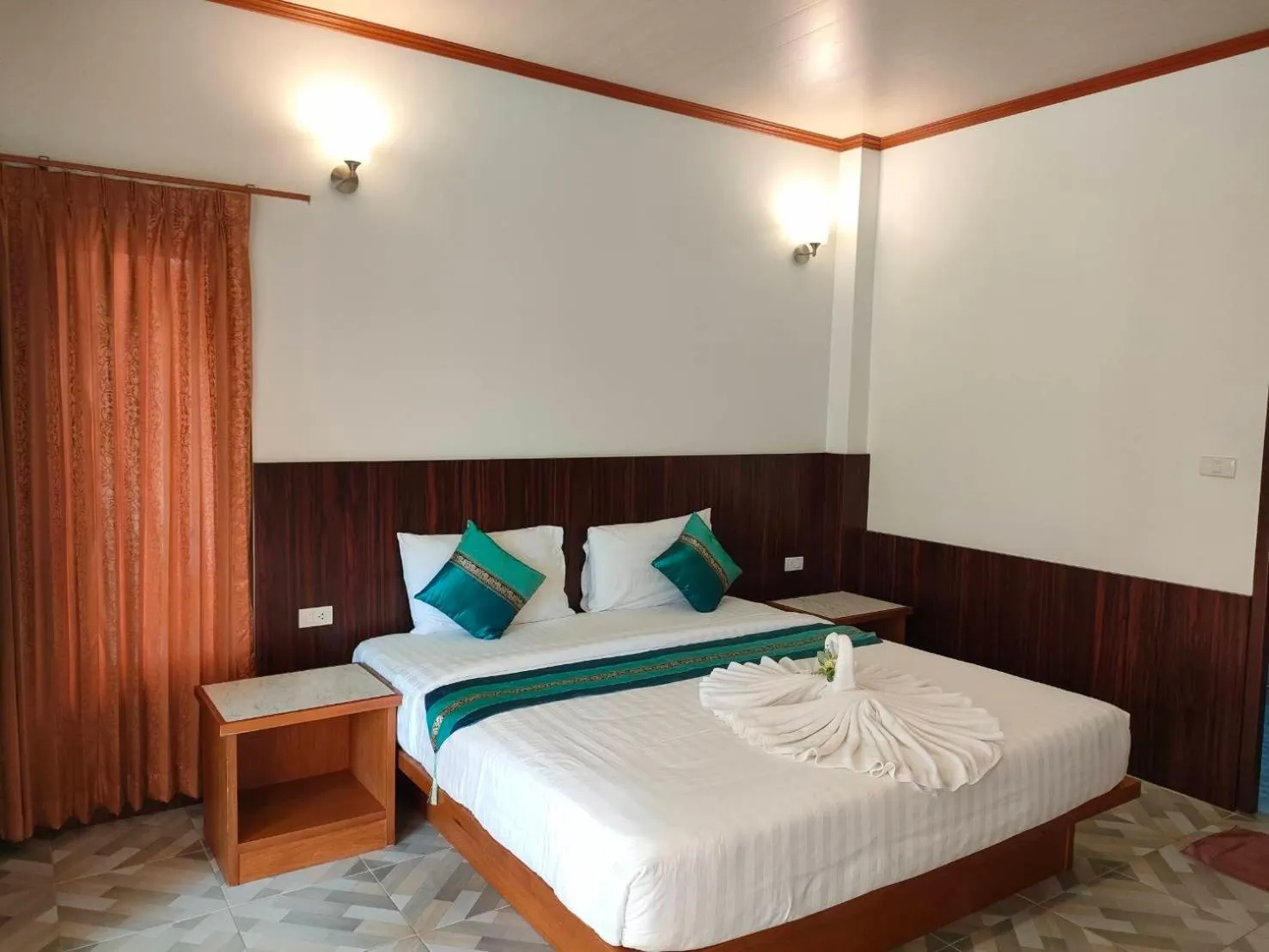 Photo of the whole room, Bed in Kaibae Hut Resort