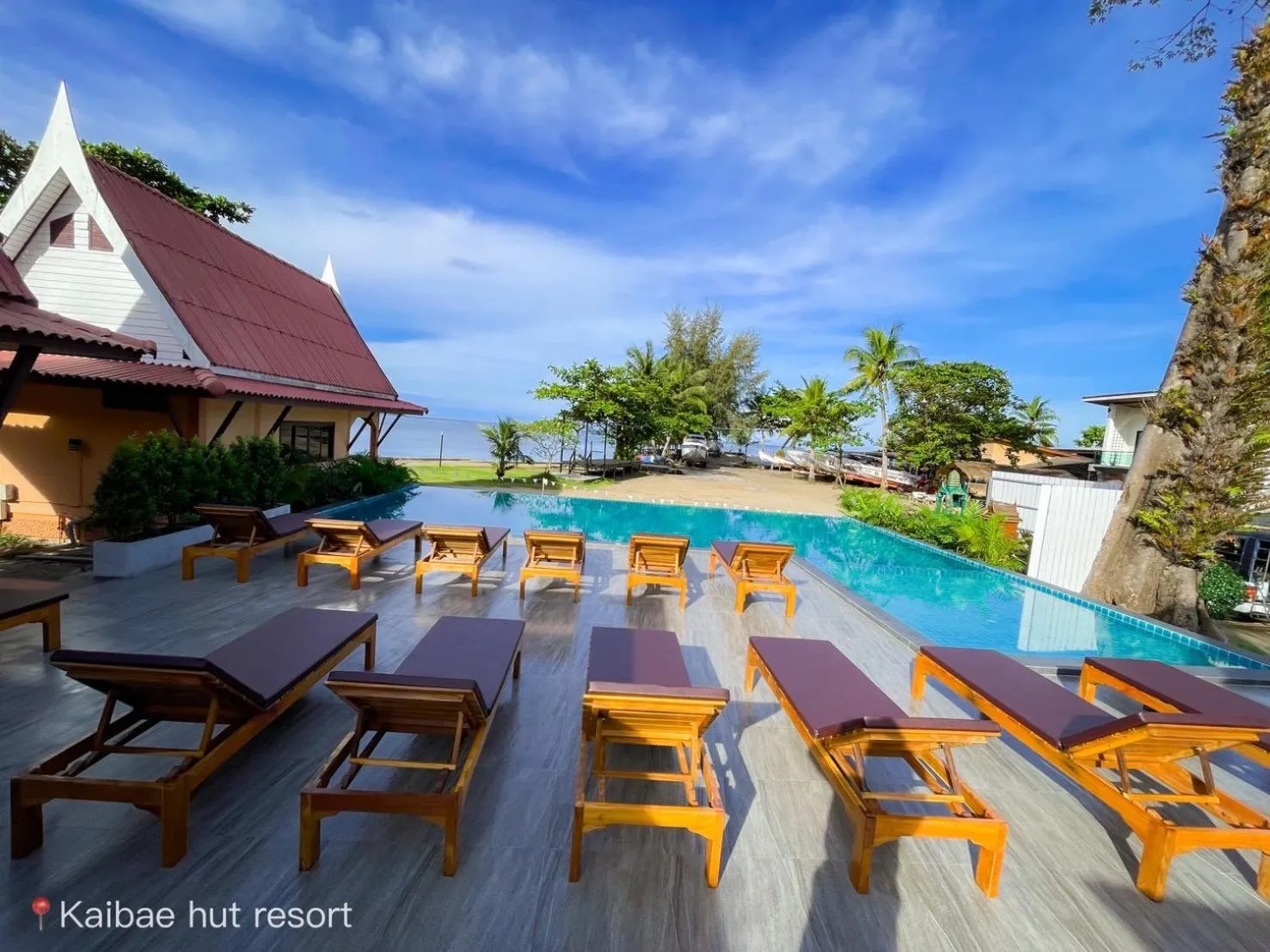 Swimming pool in Kaibae Hut Resort