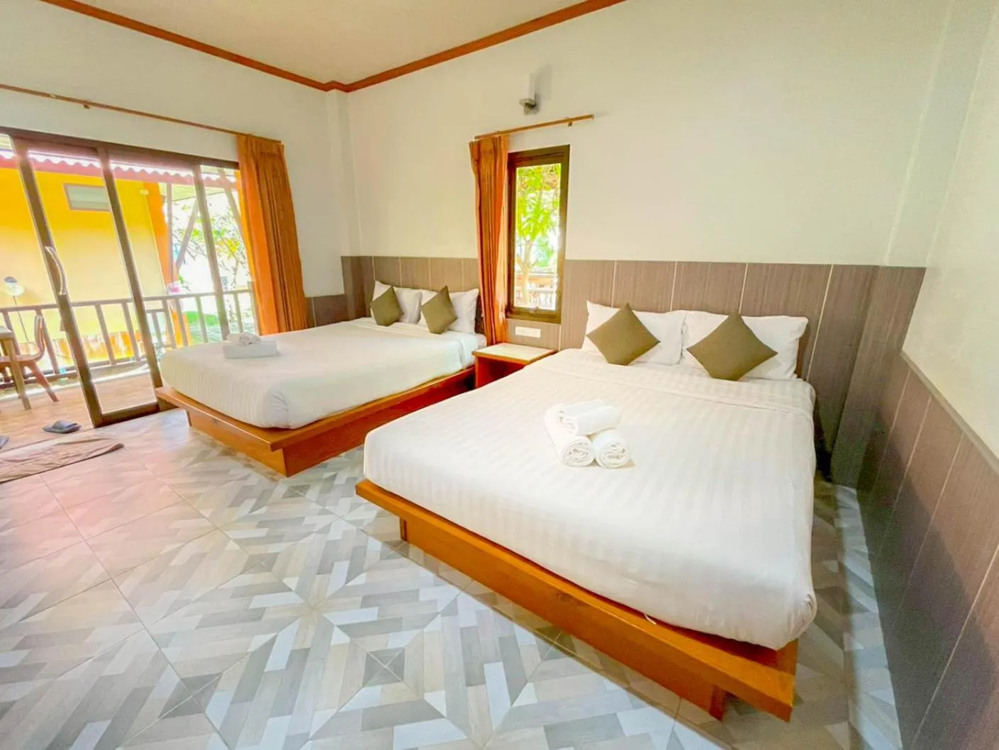 Bed in Kaibae Hut Resort