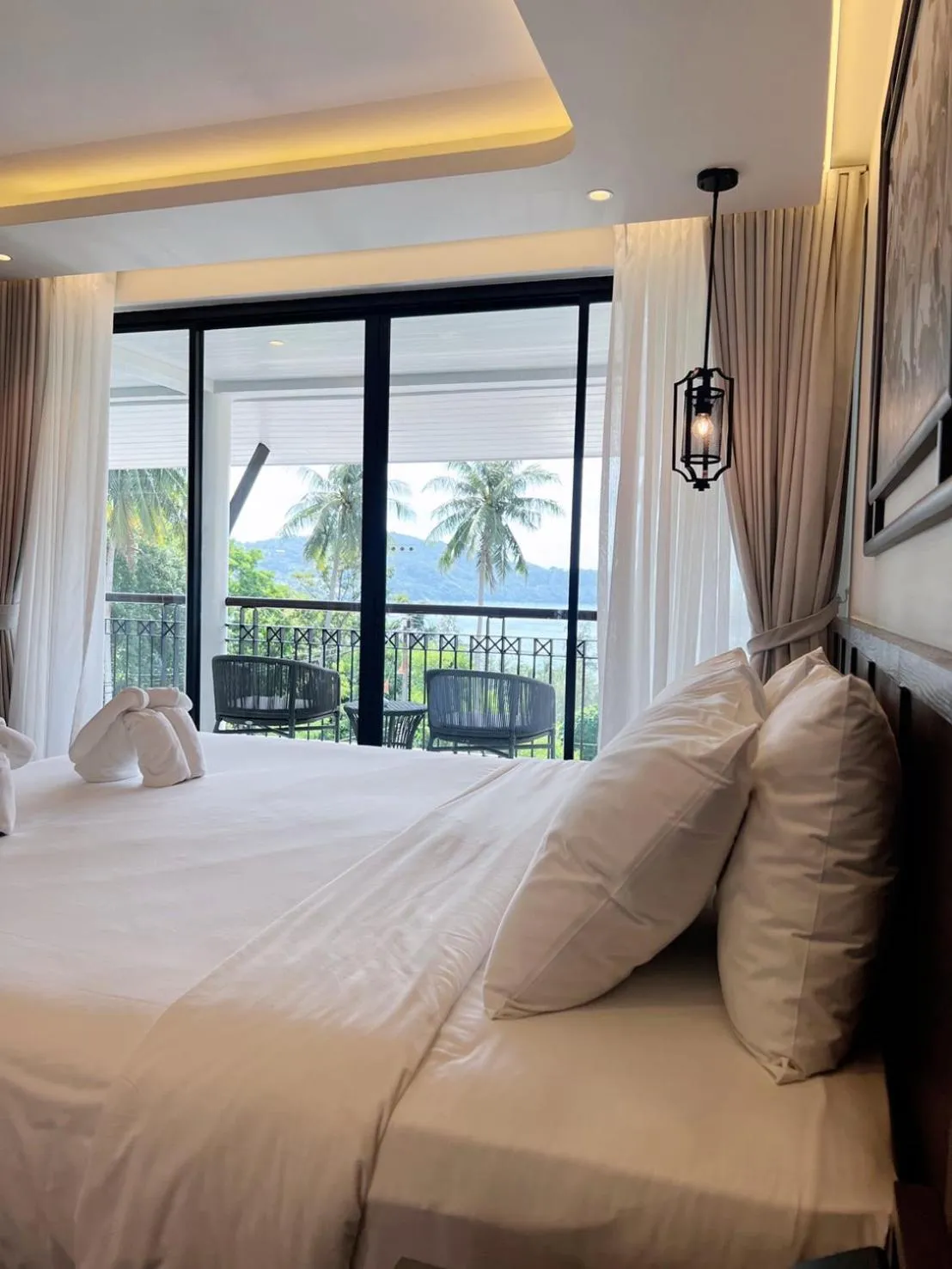 Bedroom, Bed in Peach Hill Resort - SHA Extra Plus