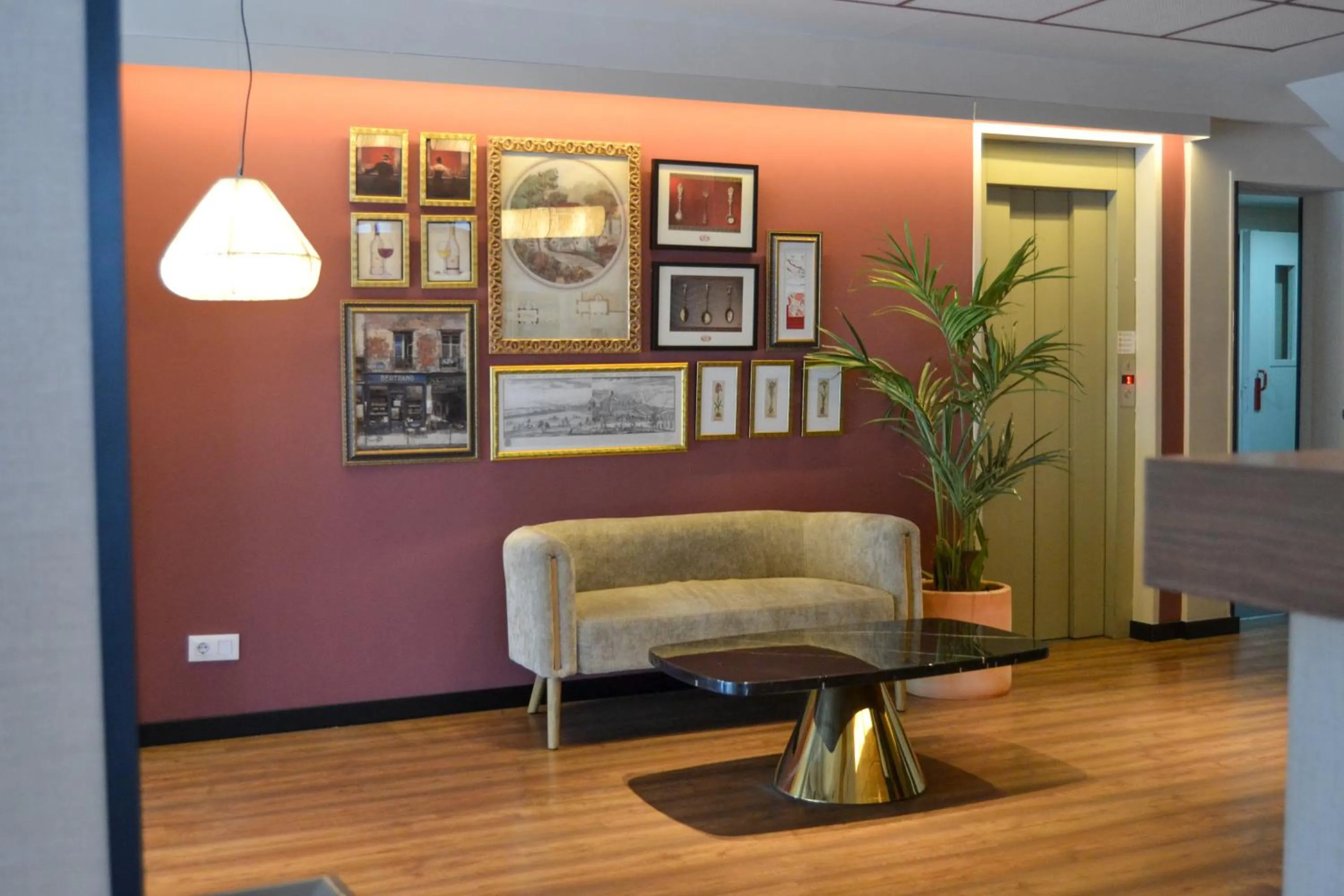 Lobby or reception in Sweet Hotel Renasa