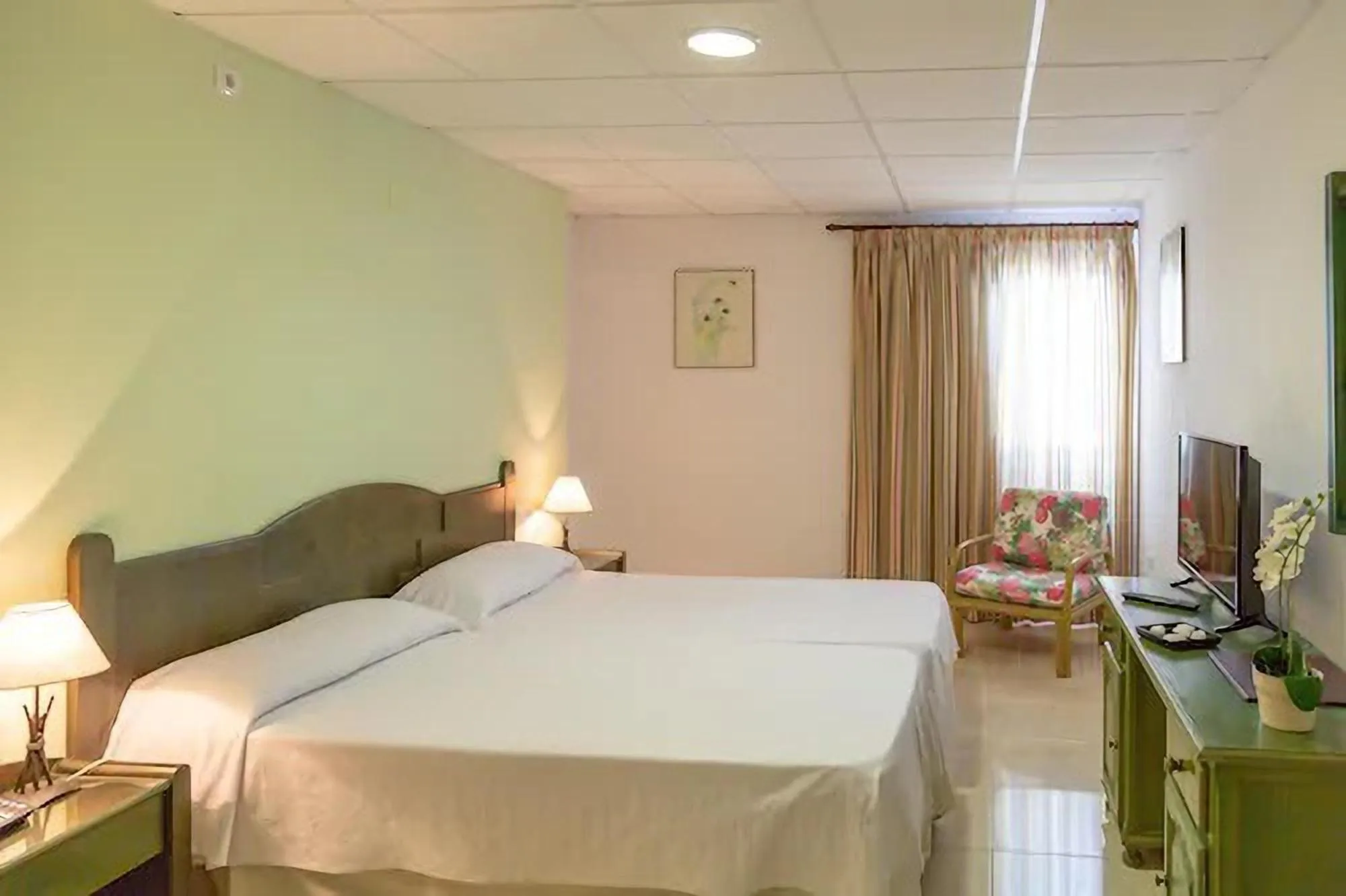 Photo of the whole room, Bed in Hotel Marquesa