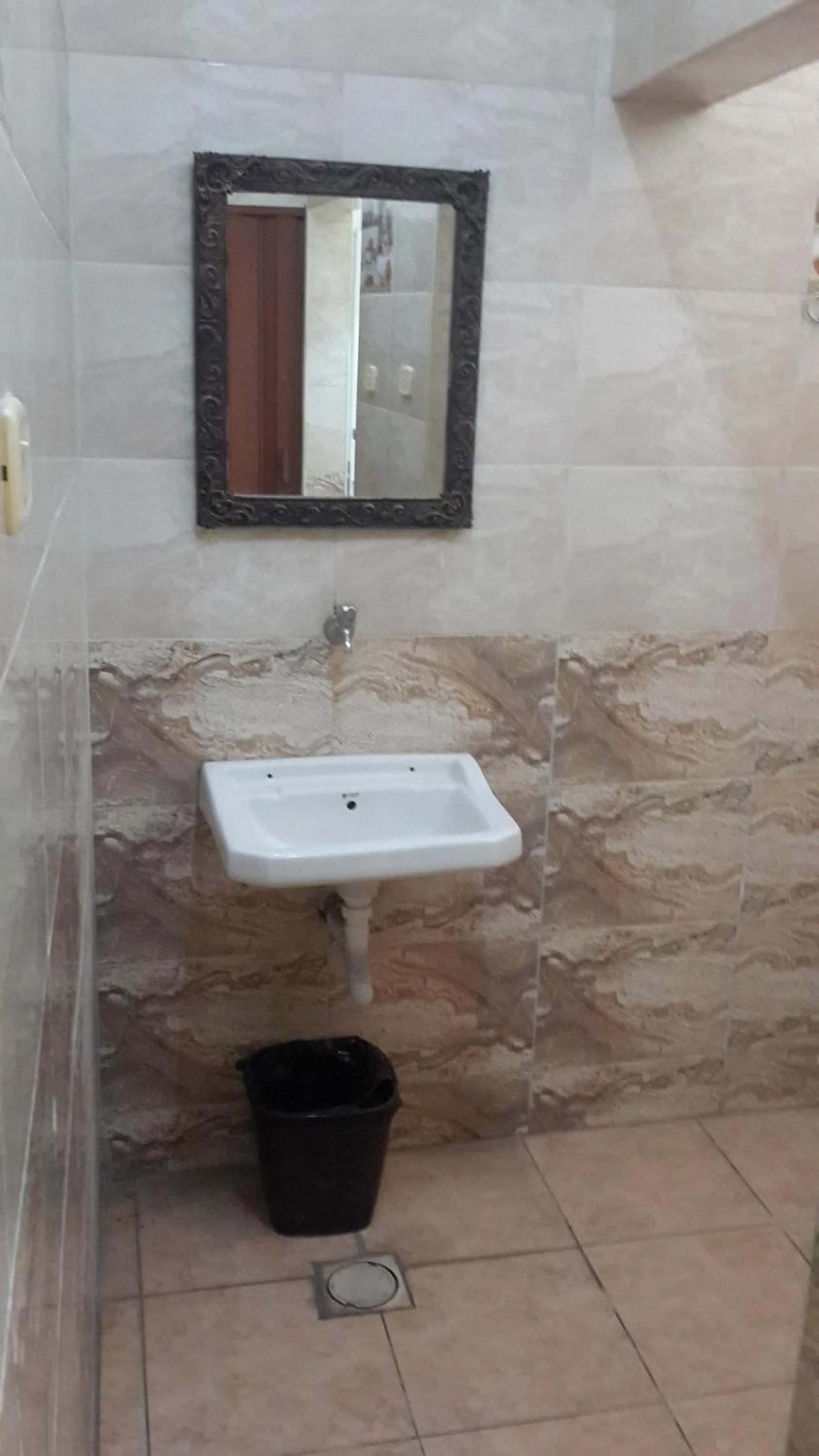 Bathroom in Cliff Hostel