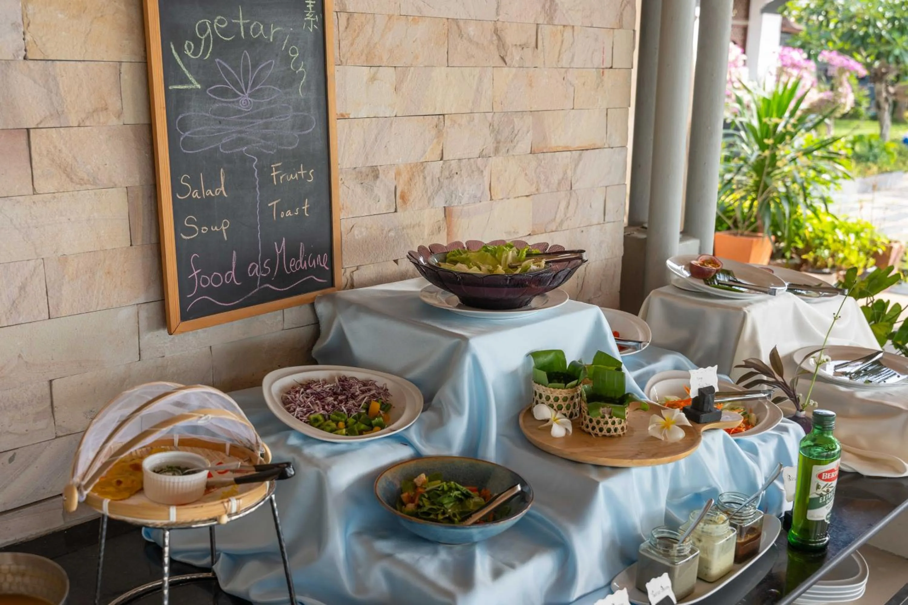 Food and drinks in Samaya Wellness Resort