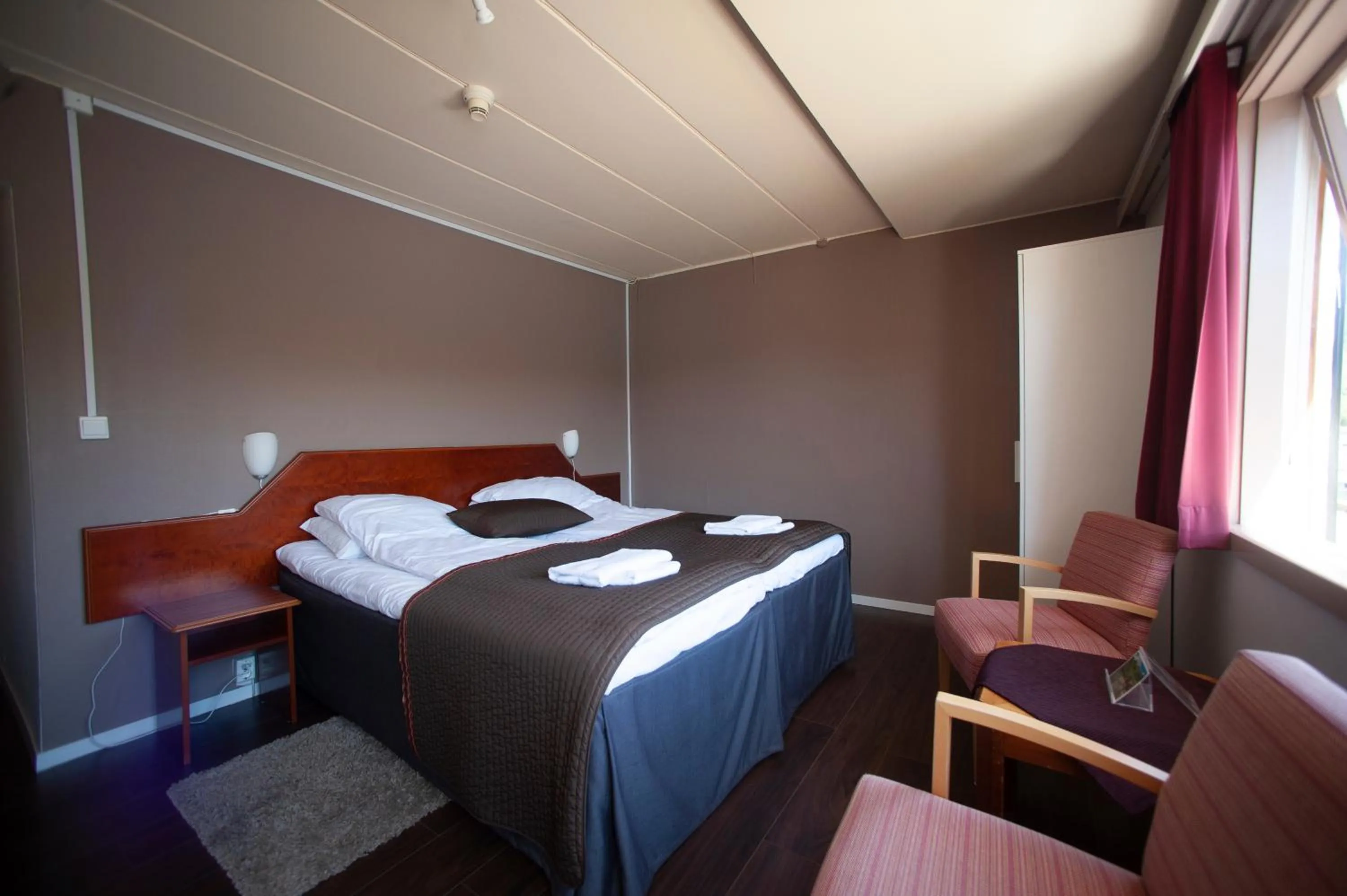 Bed in Strand Fjordhotel