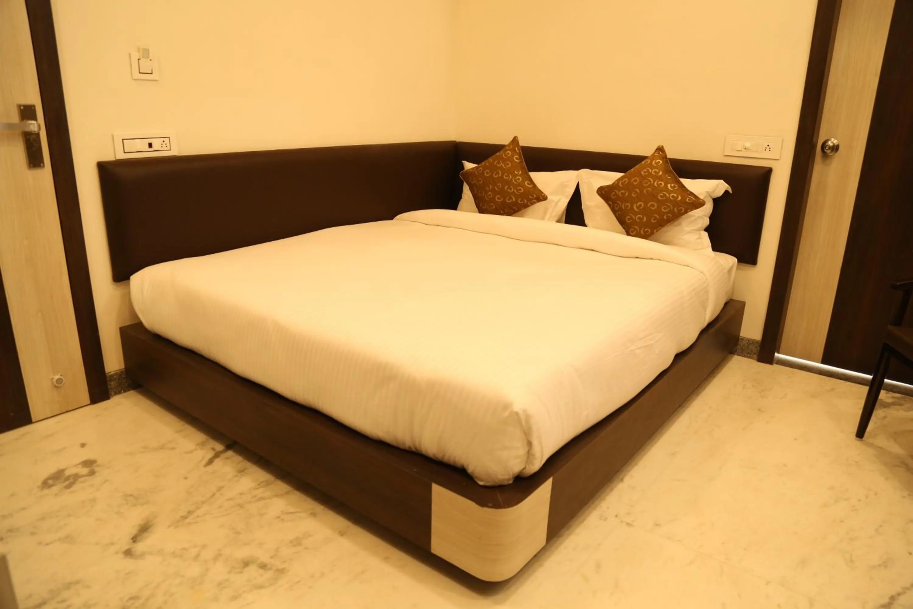 Bed in Hotel Delight