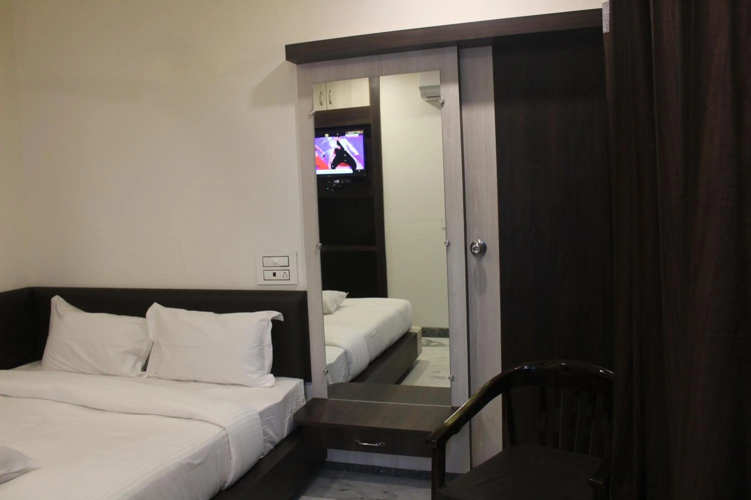 Bedroom, Bed in Hotel Delight