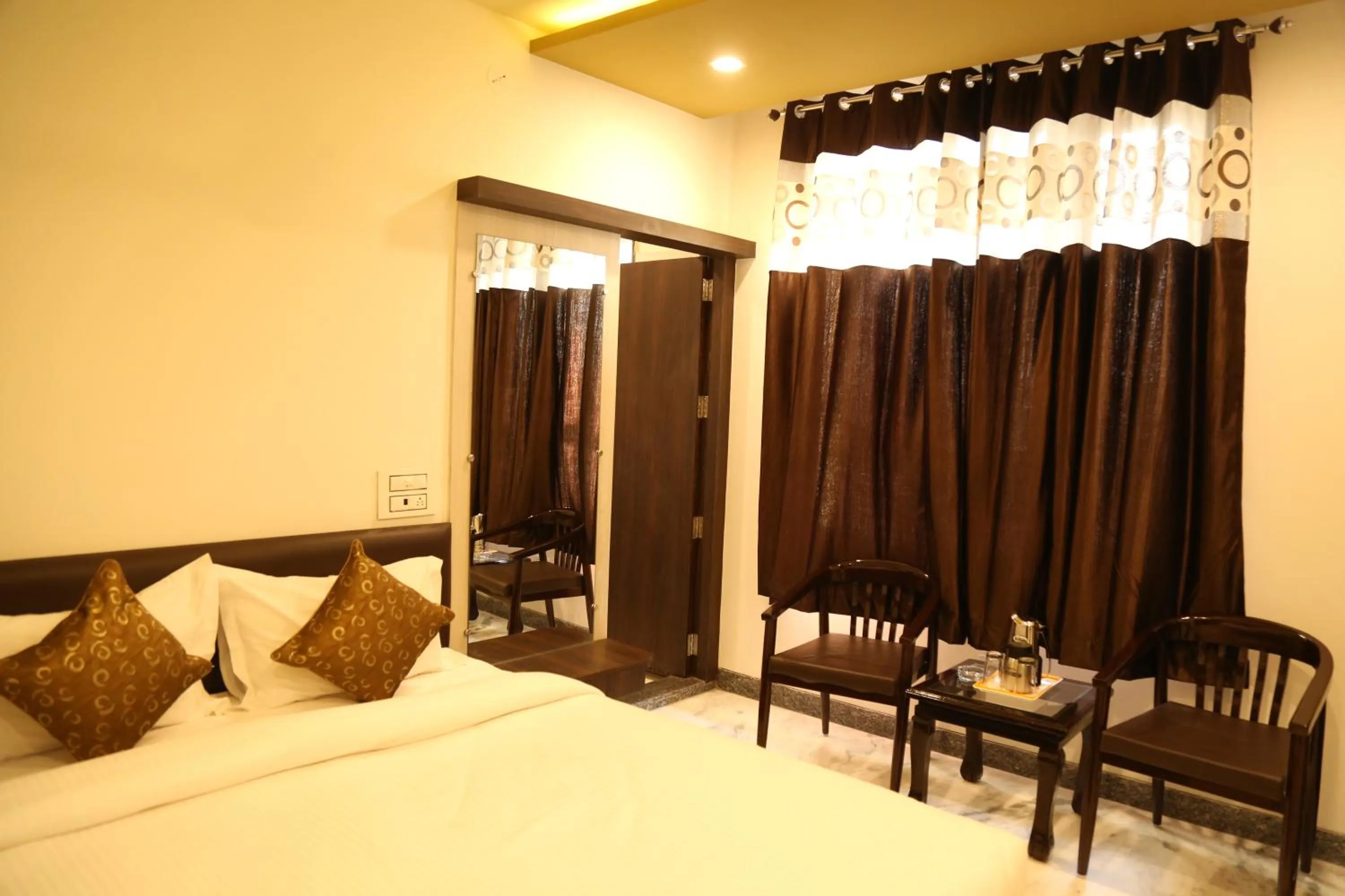 Bed in Hotel Delight