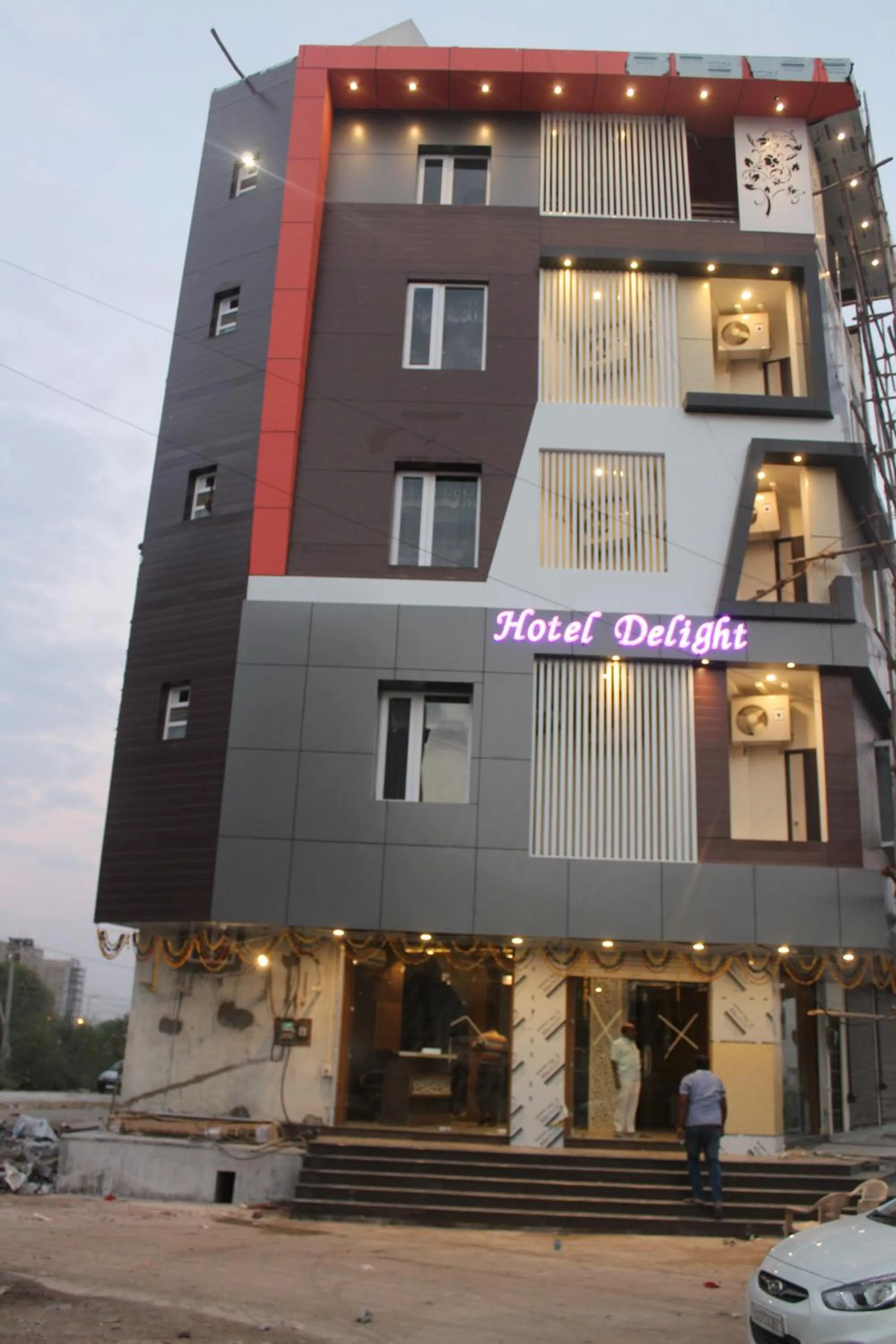 Property building in Hotel Delight