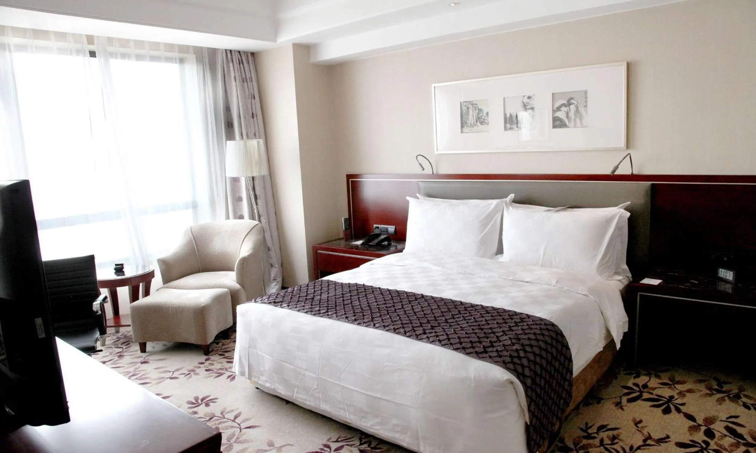 King Suite in DoubleTree By Hilton Wuxi
